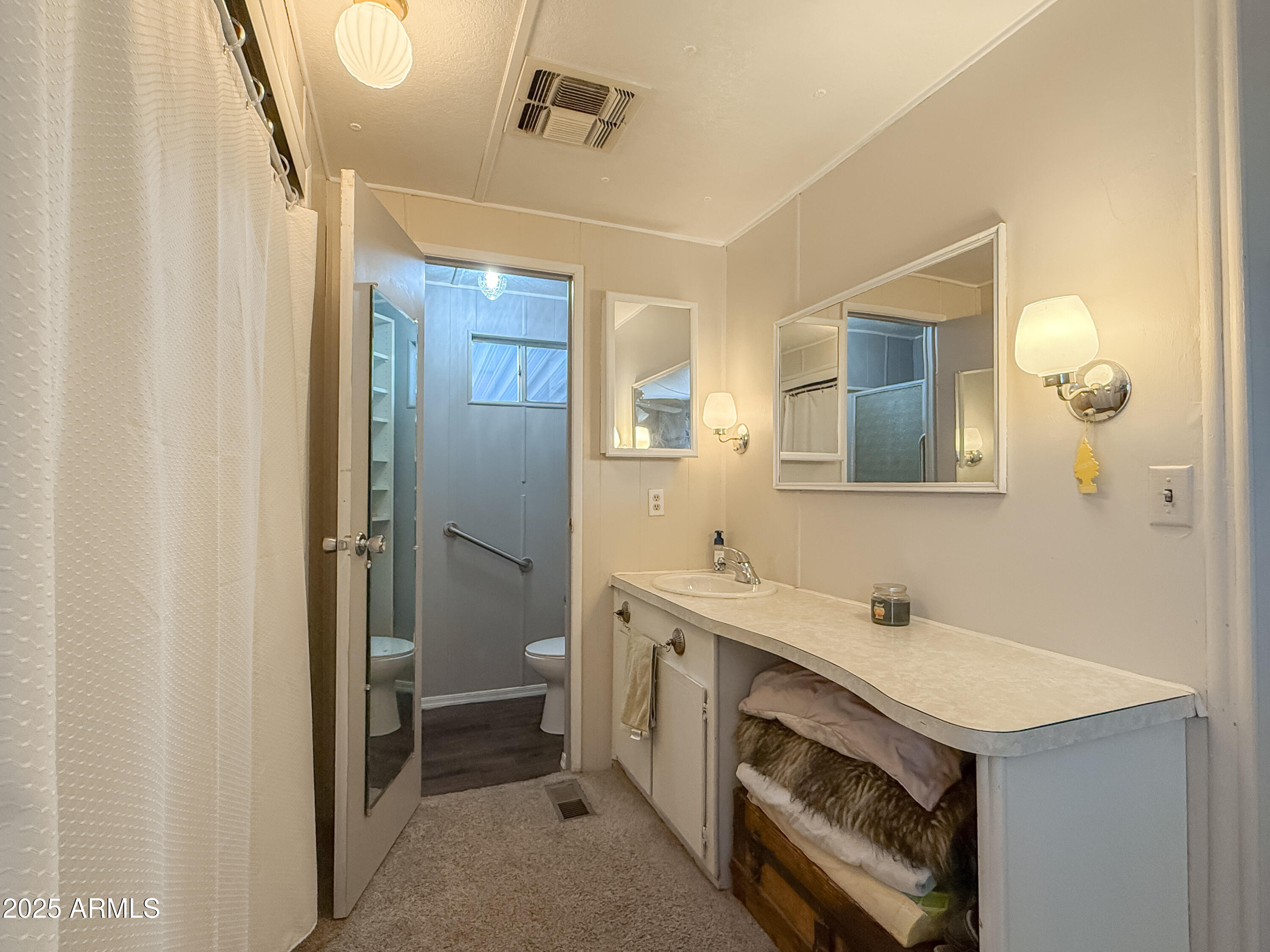 2929 E MAIN Street, 471