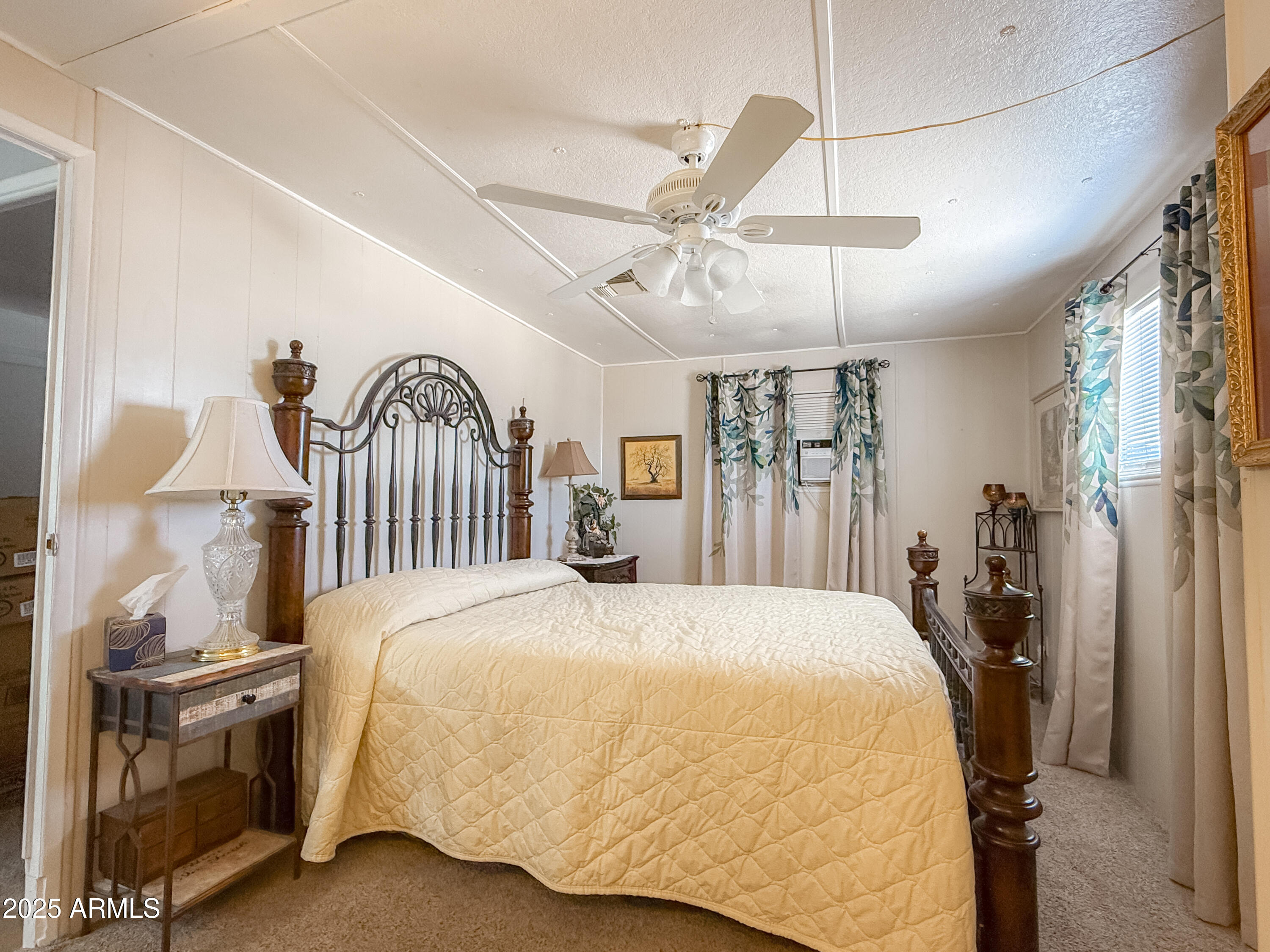 2929 E MAIN Street, 471
