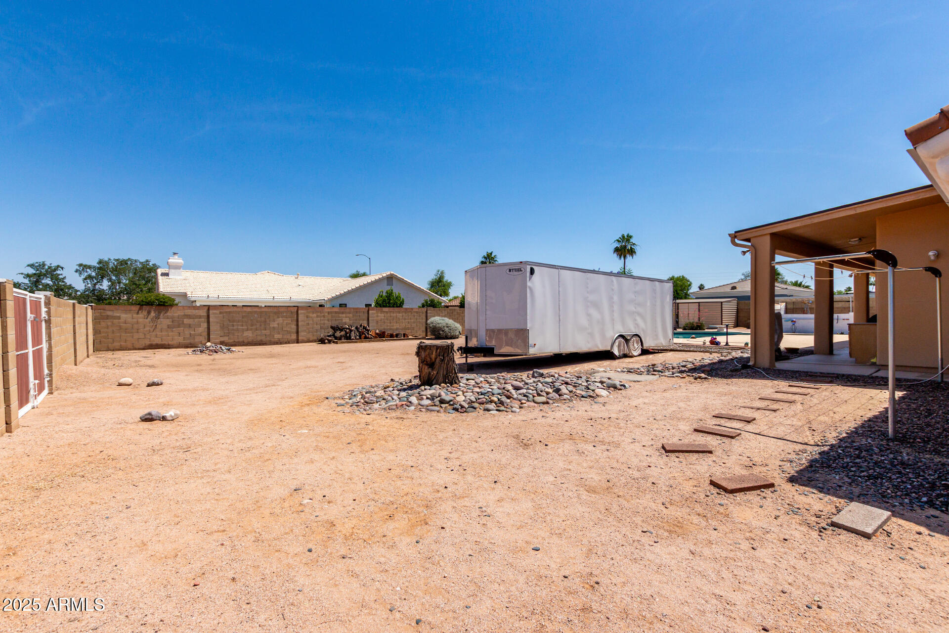 4622 E ELLIS Circle