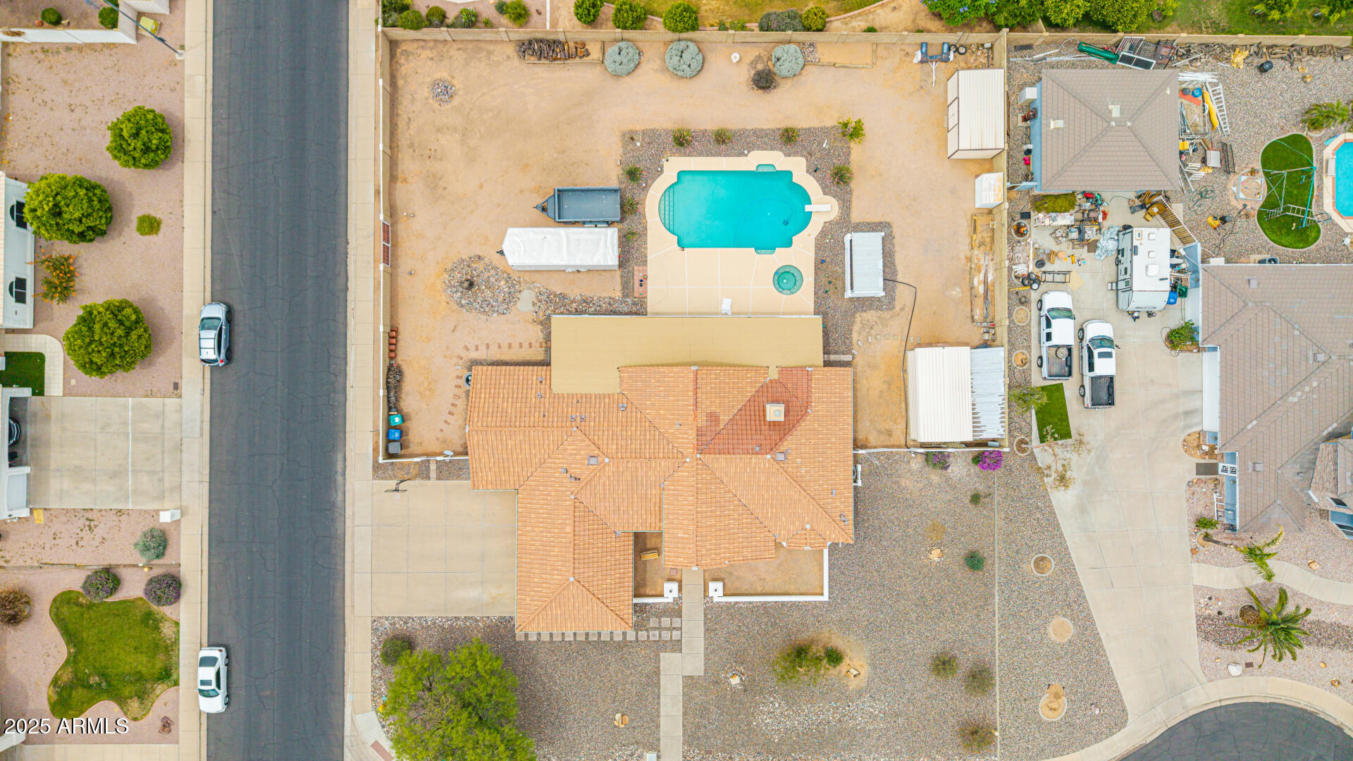 4622 E ELLIS Circle