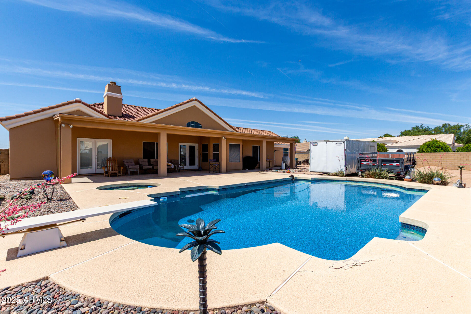 4622 E ELLIS Circle