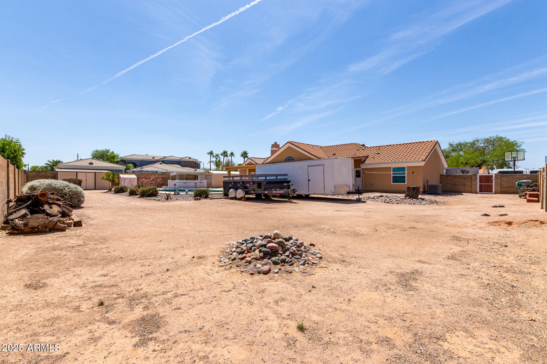 4622 E ELLIS Circle