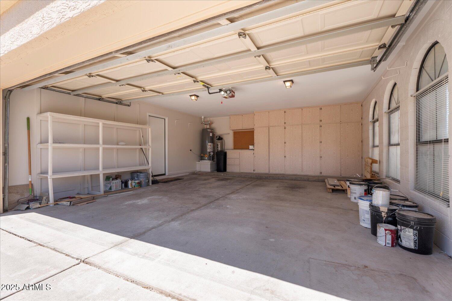 5313 E LAUREL Lane