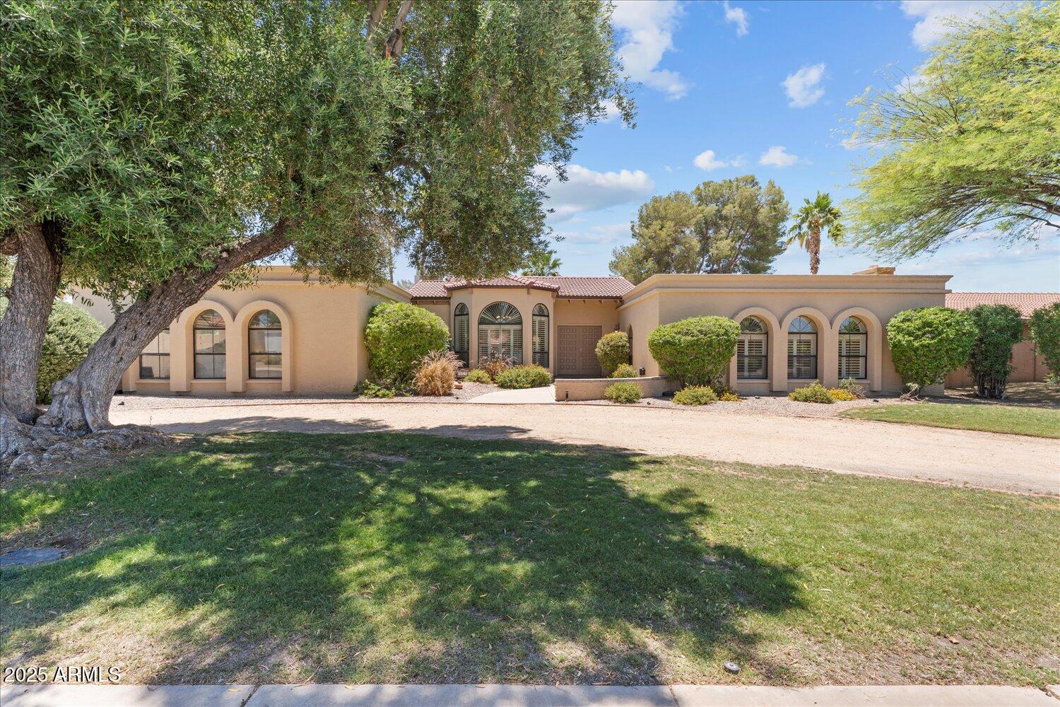 5313 E LAUREL Lane