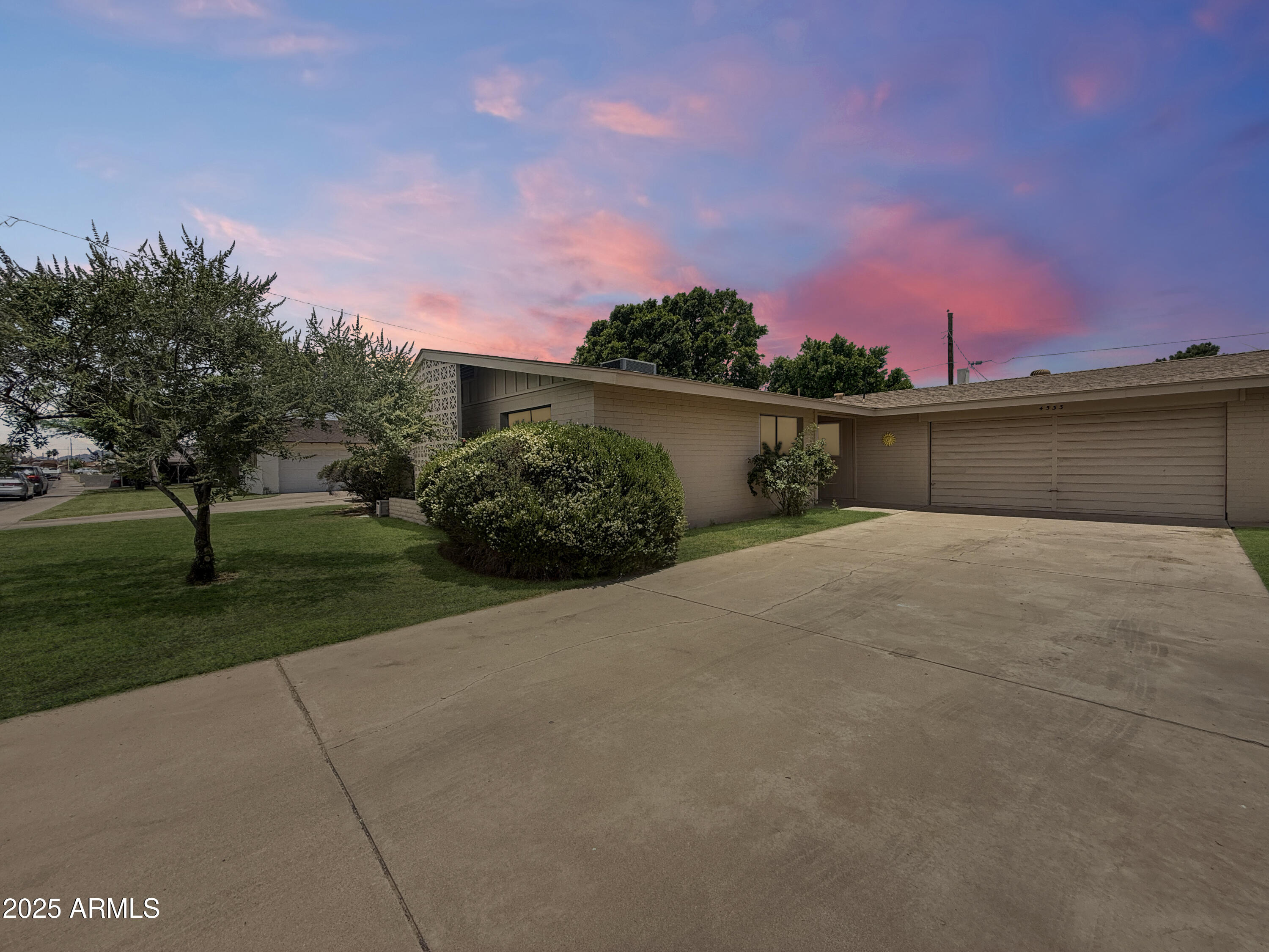 4533 W CAVALIER Drive