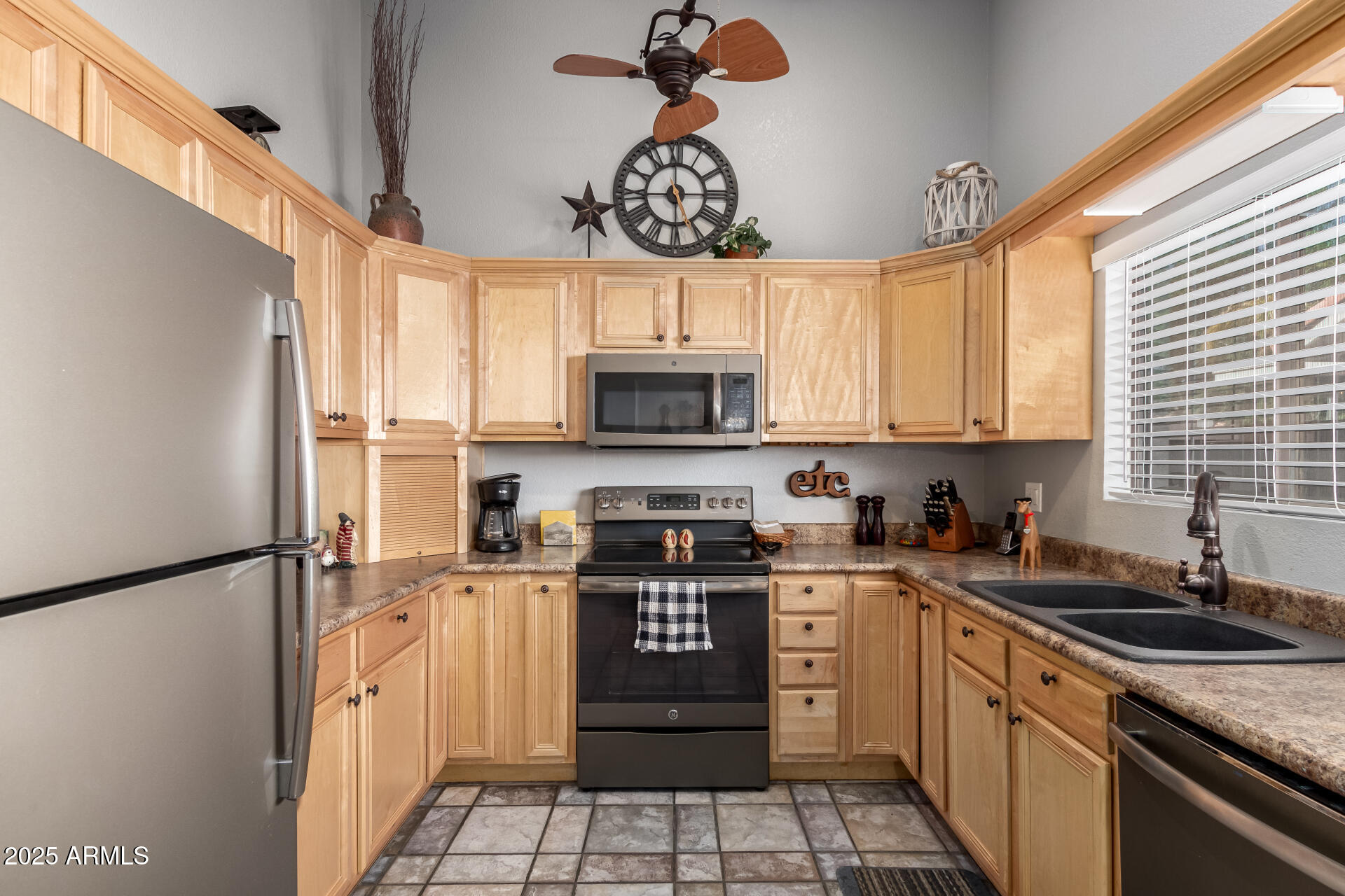 1214 W SAND DUNE Drive