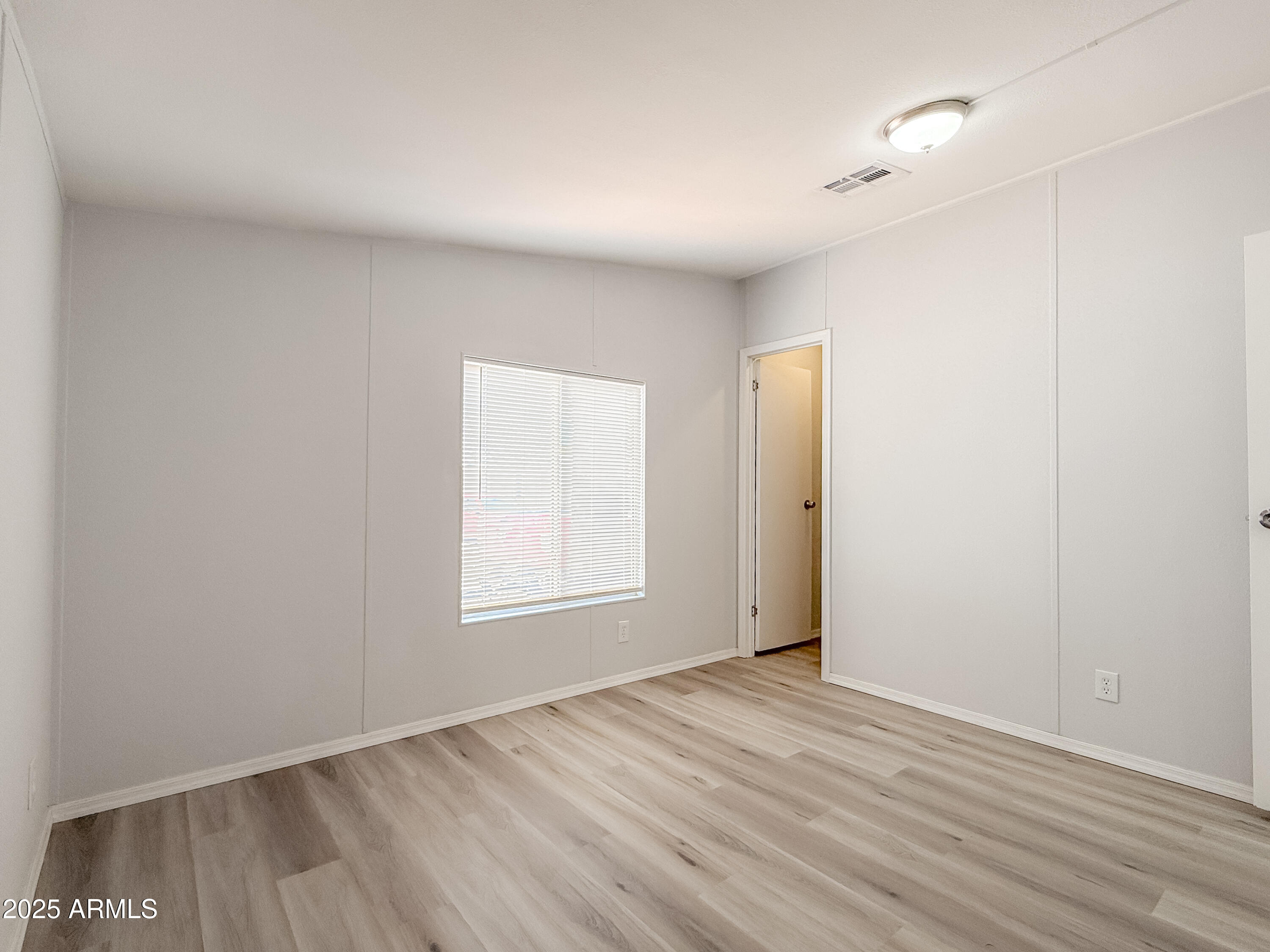 12721 W Greenway Road, 39