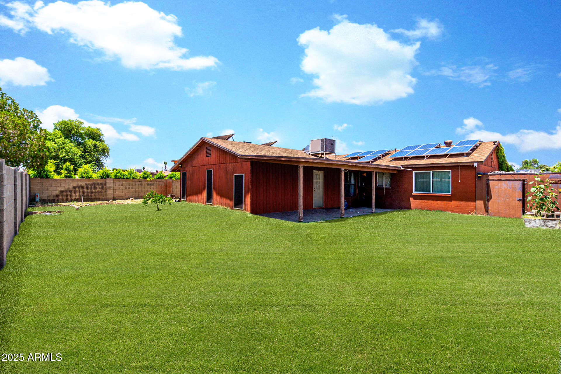 3723 W COLUMBINE Drive