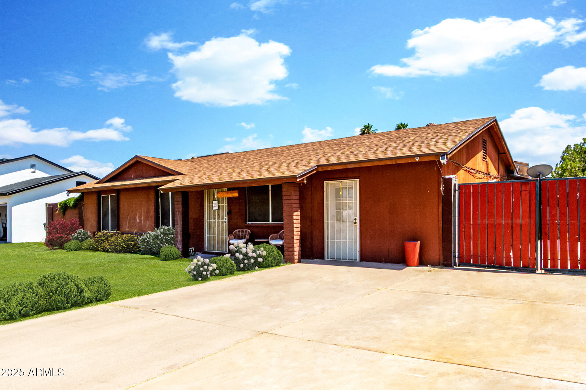3723 W COLUMBINE Drive