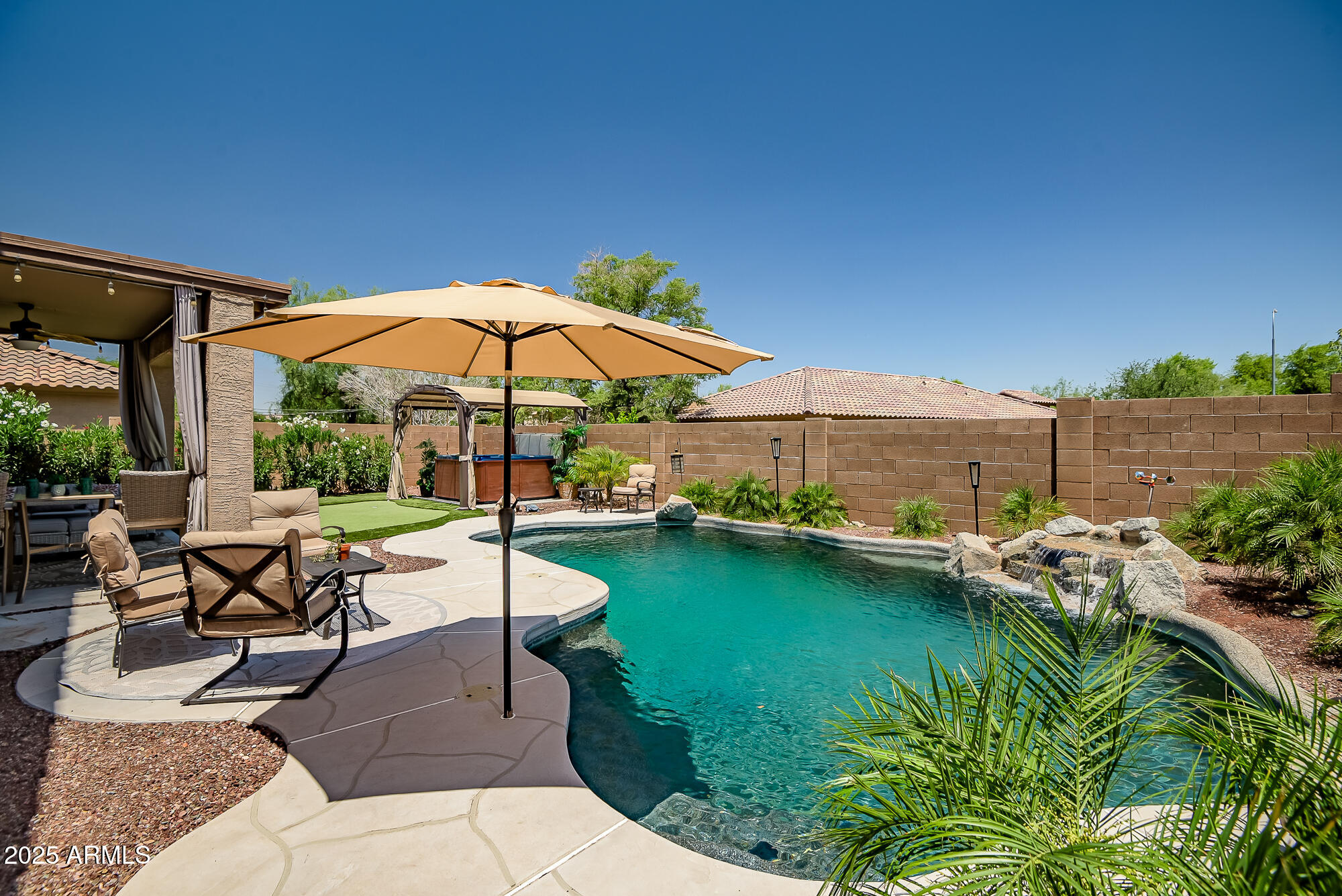 11936 W ALVARADO Road