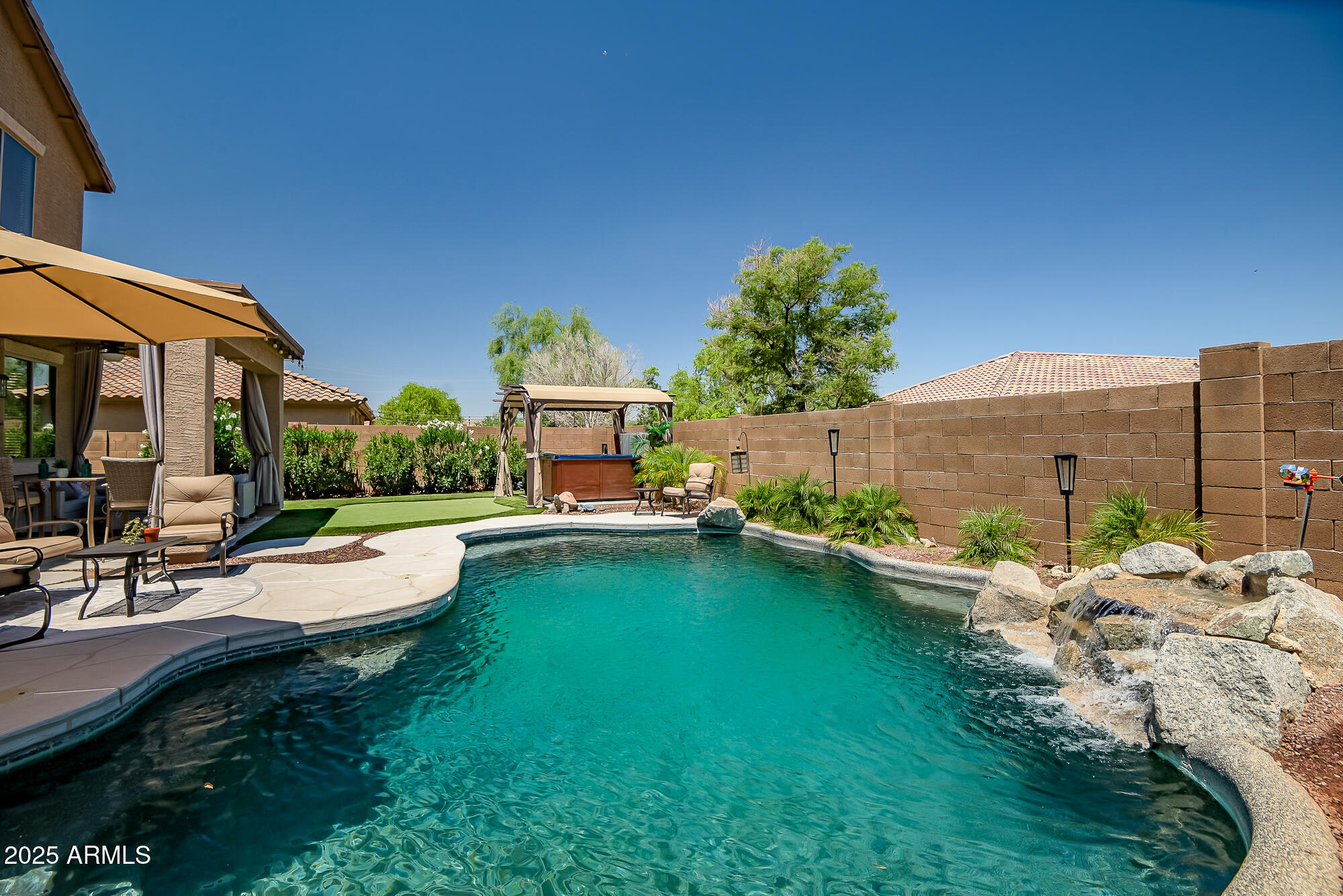 11936 W ALVARADO Road
