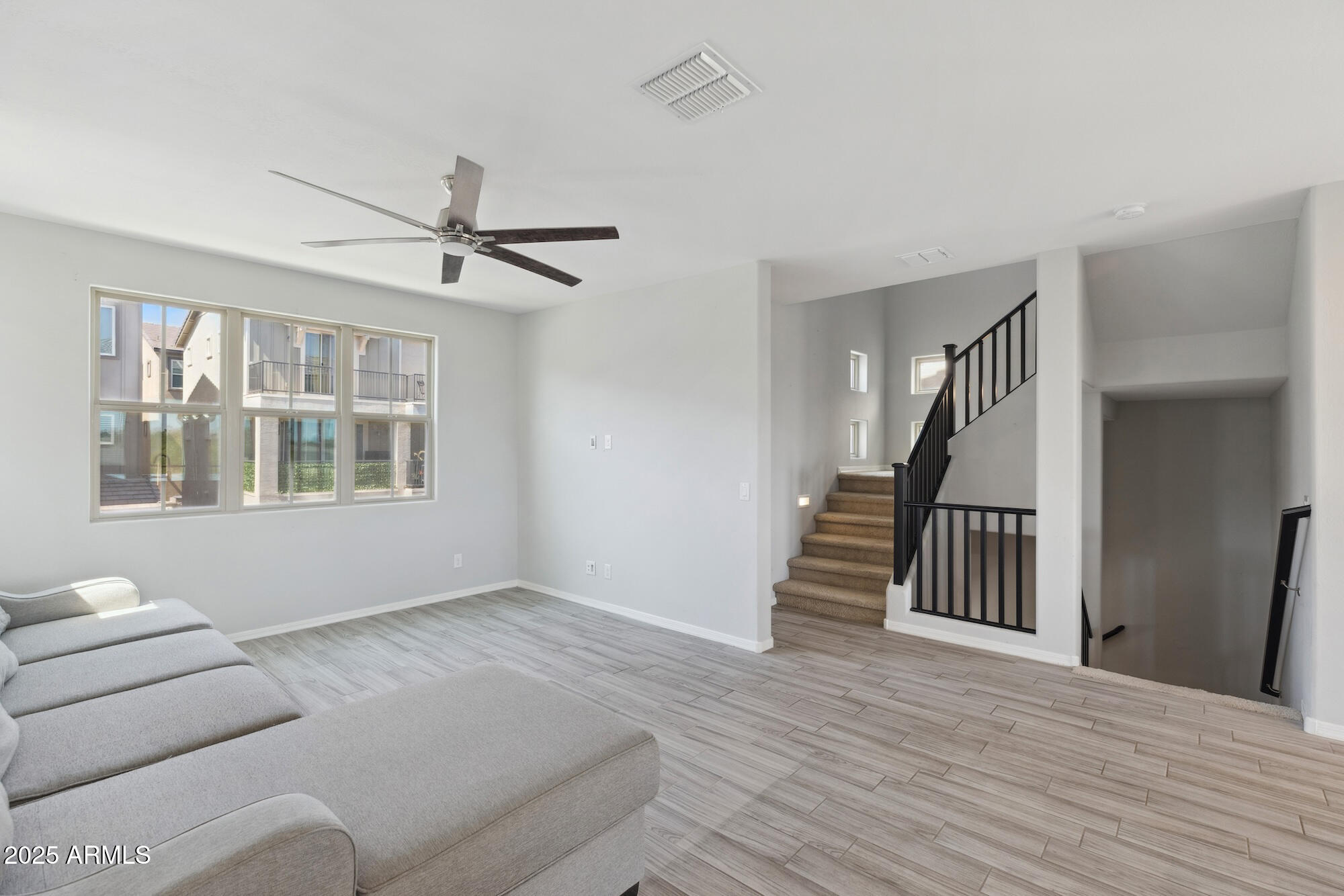 663 W FLINTLOCK Way