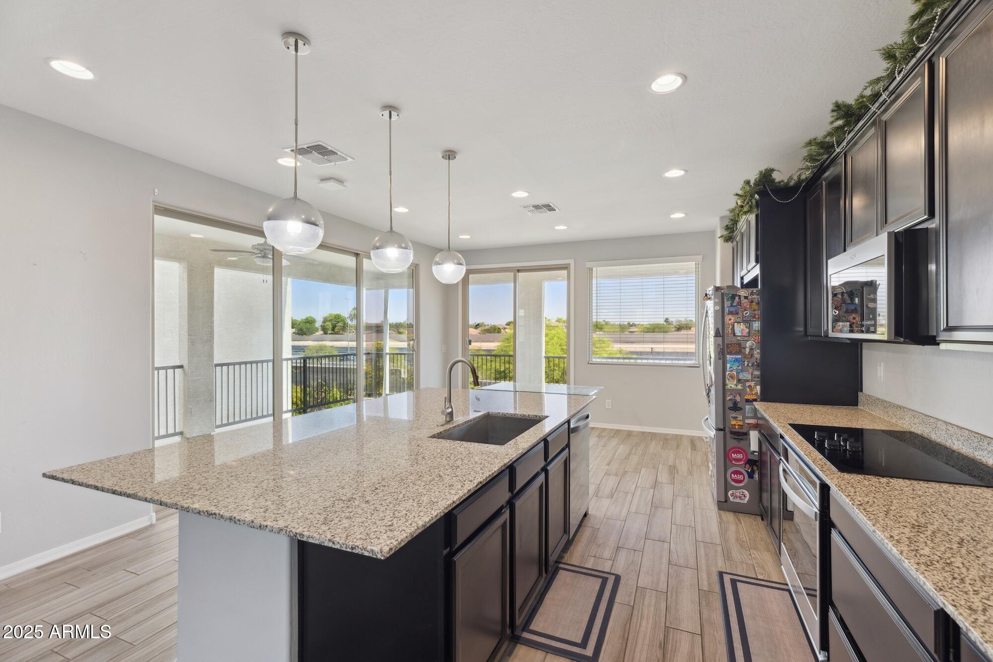 663 W FLINTLOCK Way