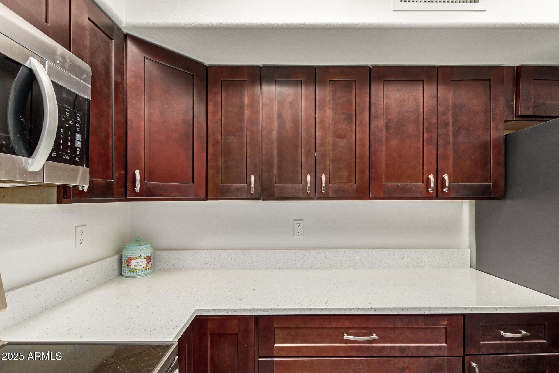 15604 W SENTINEL Drive