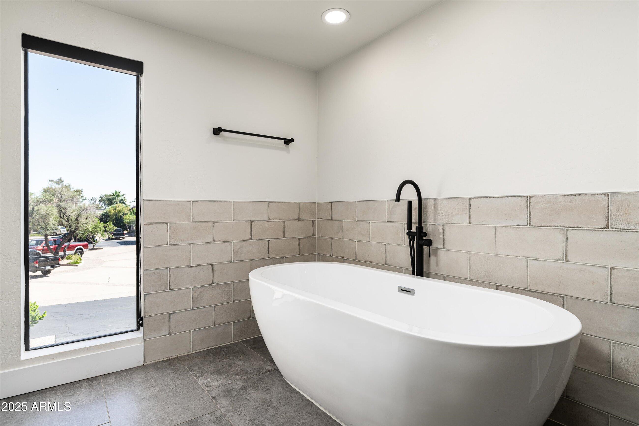 4434 E CAMELBACK Road, 132