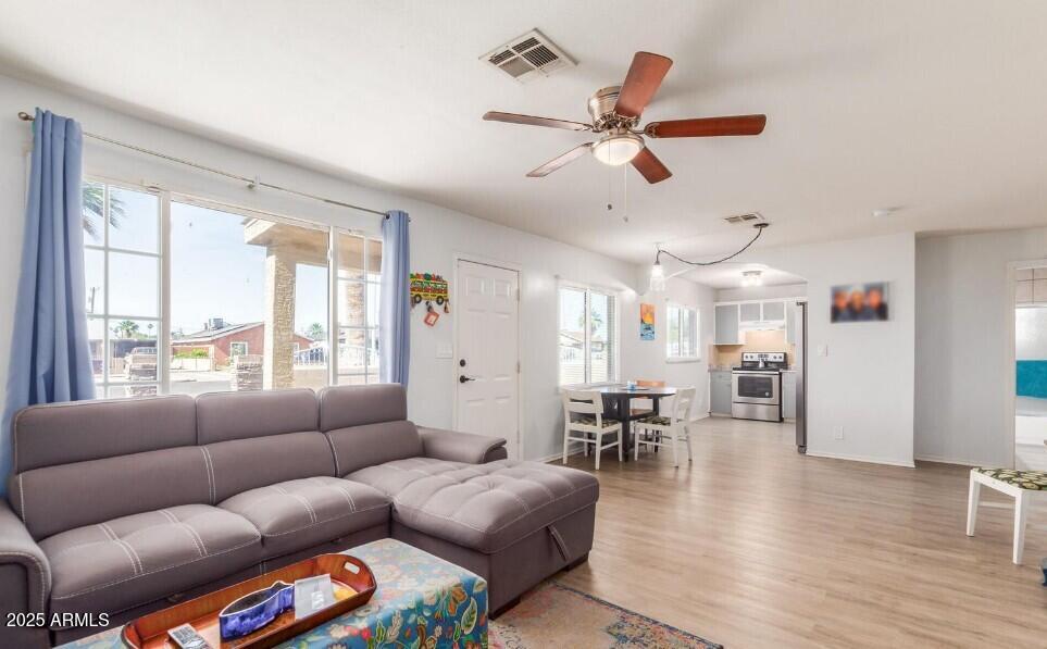 2421 W WASHINGTON