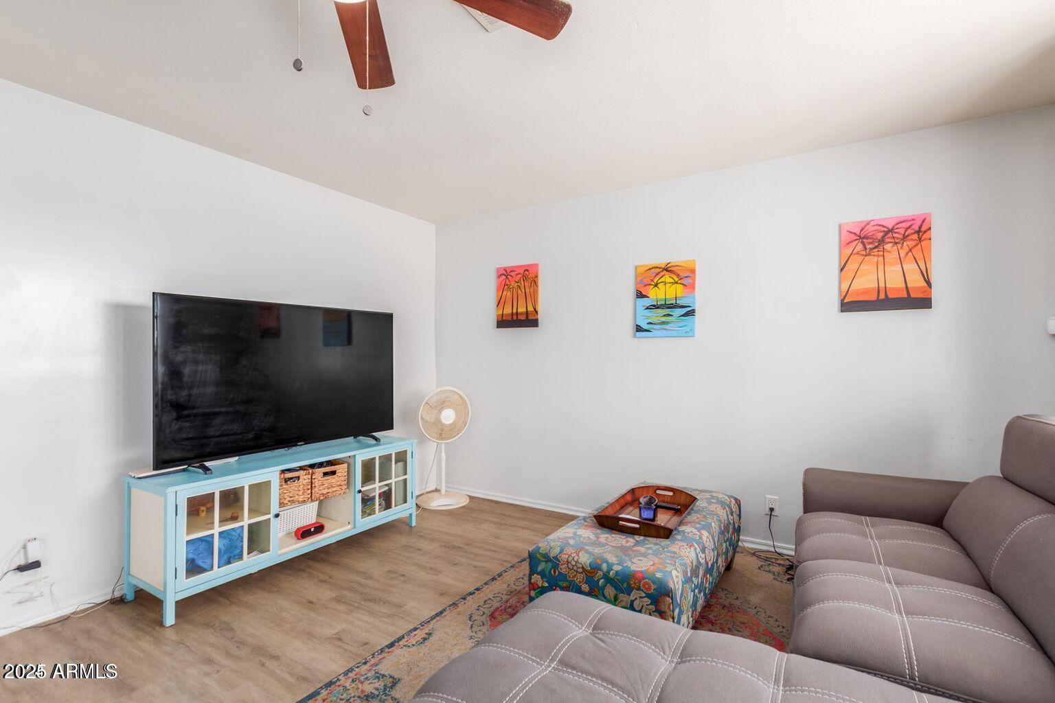 2421 W WASHINGTON