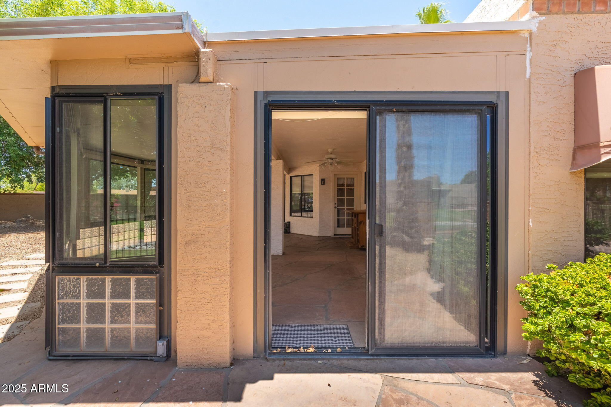 1338 E GREENWAY Circle