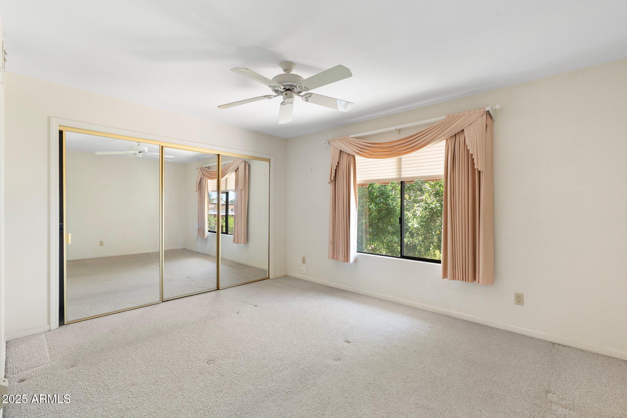 1338 E GREENWAY Circle