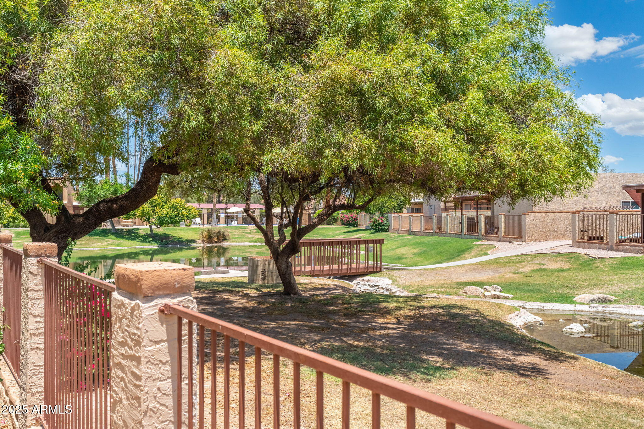 1338 E GREENWAY Circle