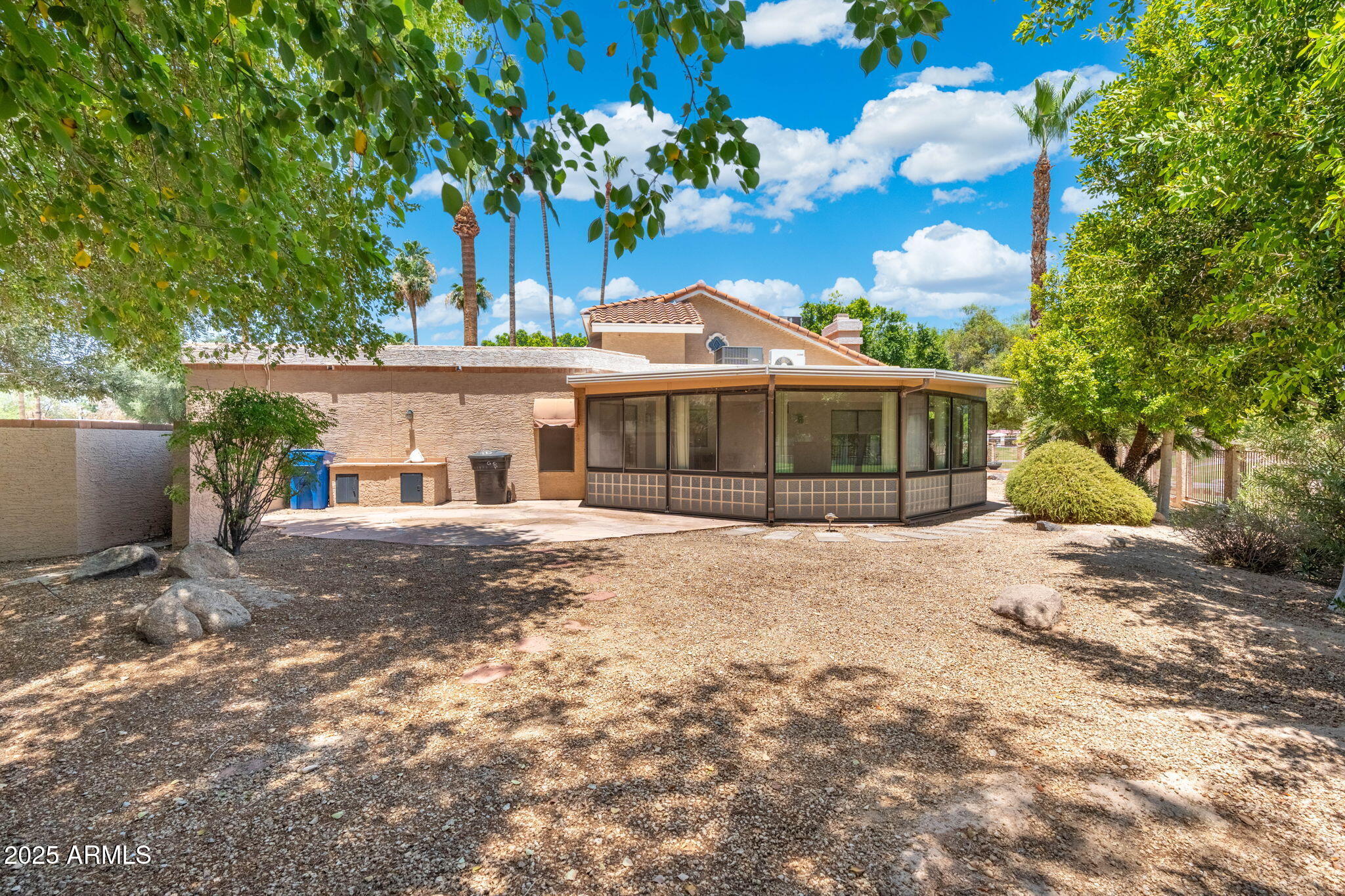 1338 E GREENWAY Circle