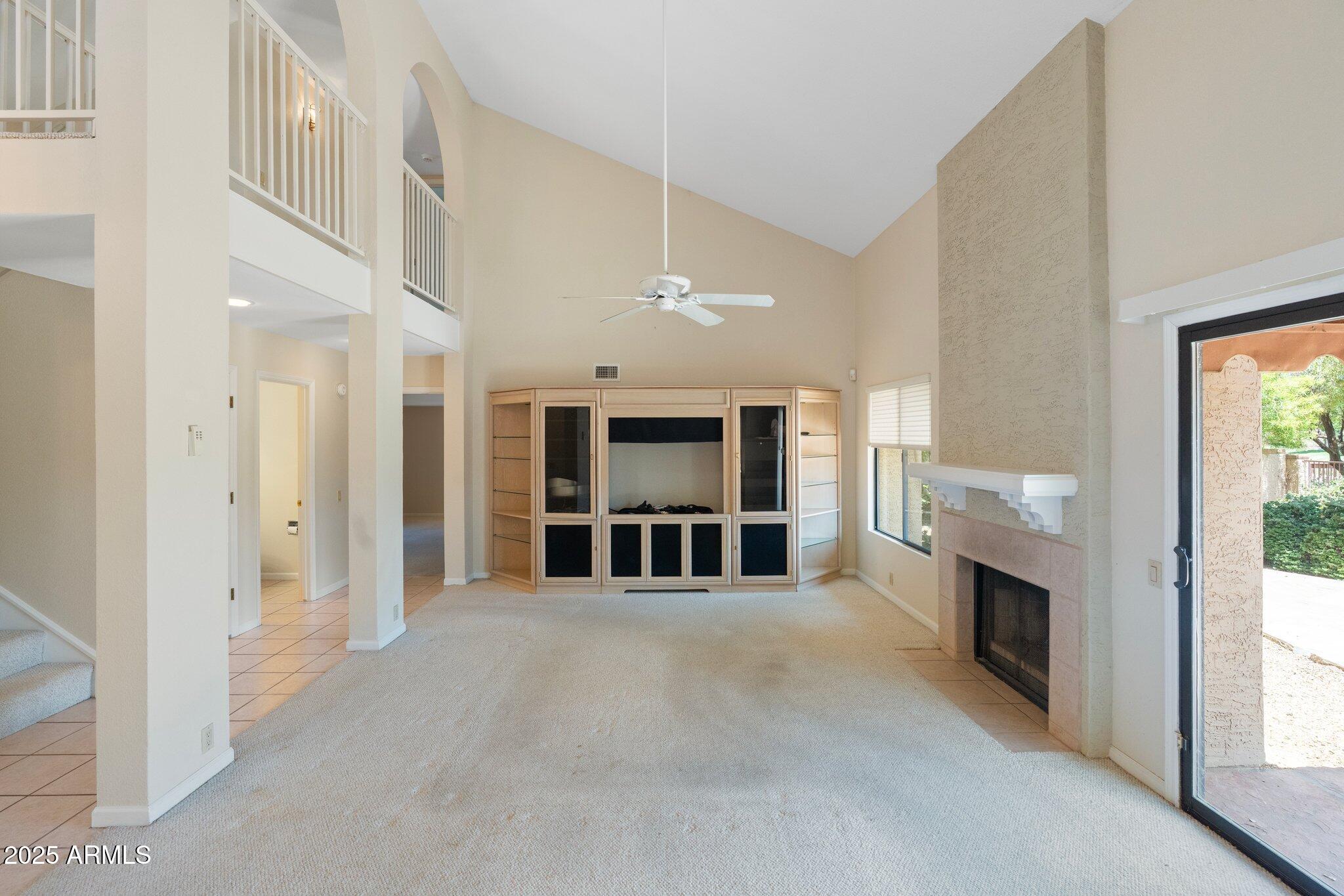 1338 E GREENWAY Circle