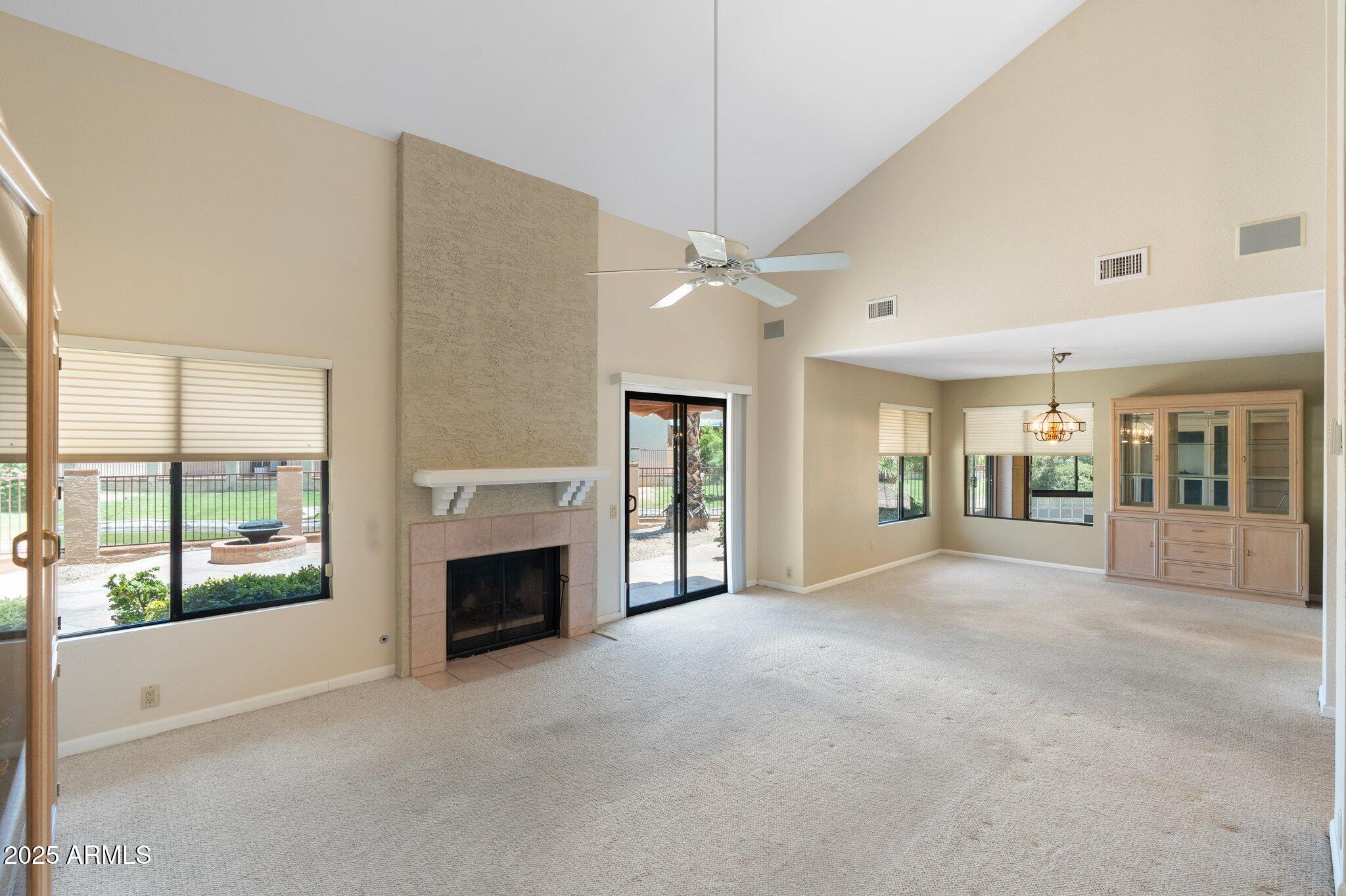 1338 E GREENWAY Circle