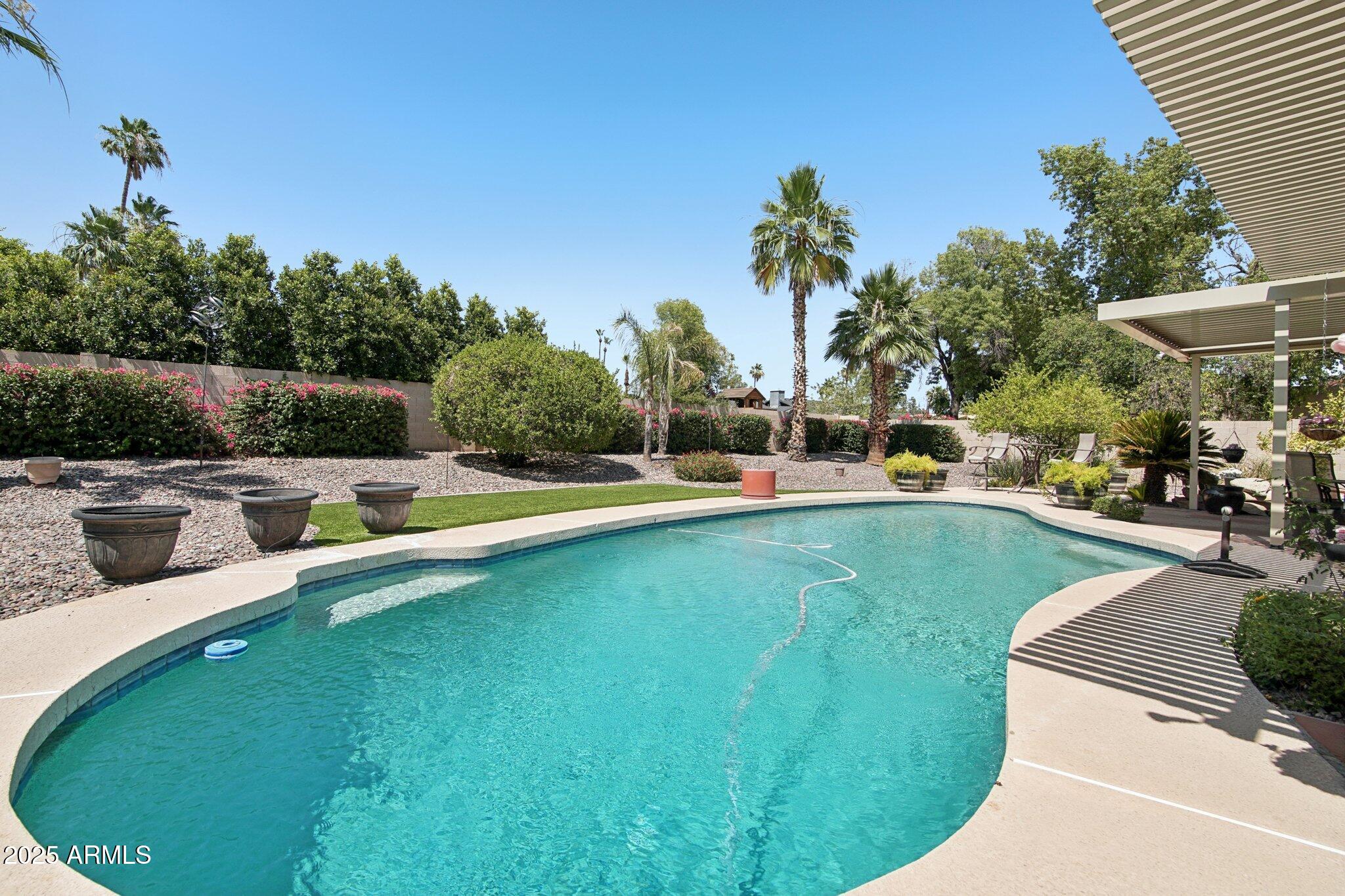 5410 E POINSETTIA Drive