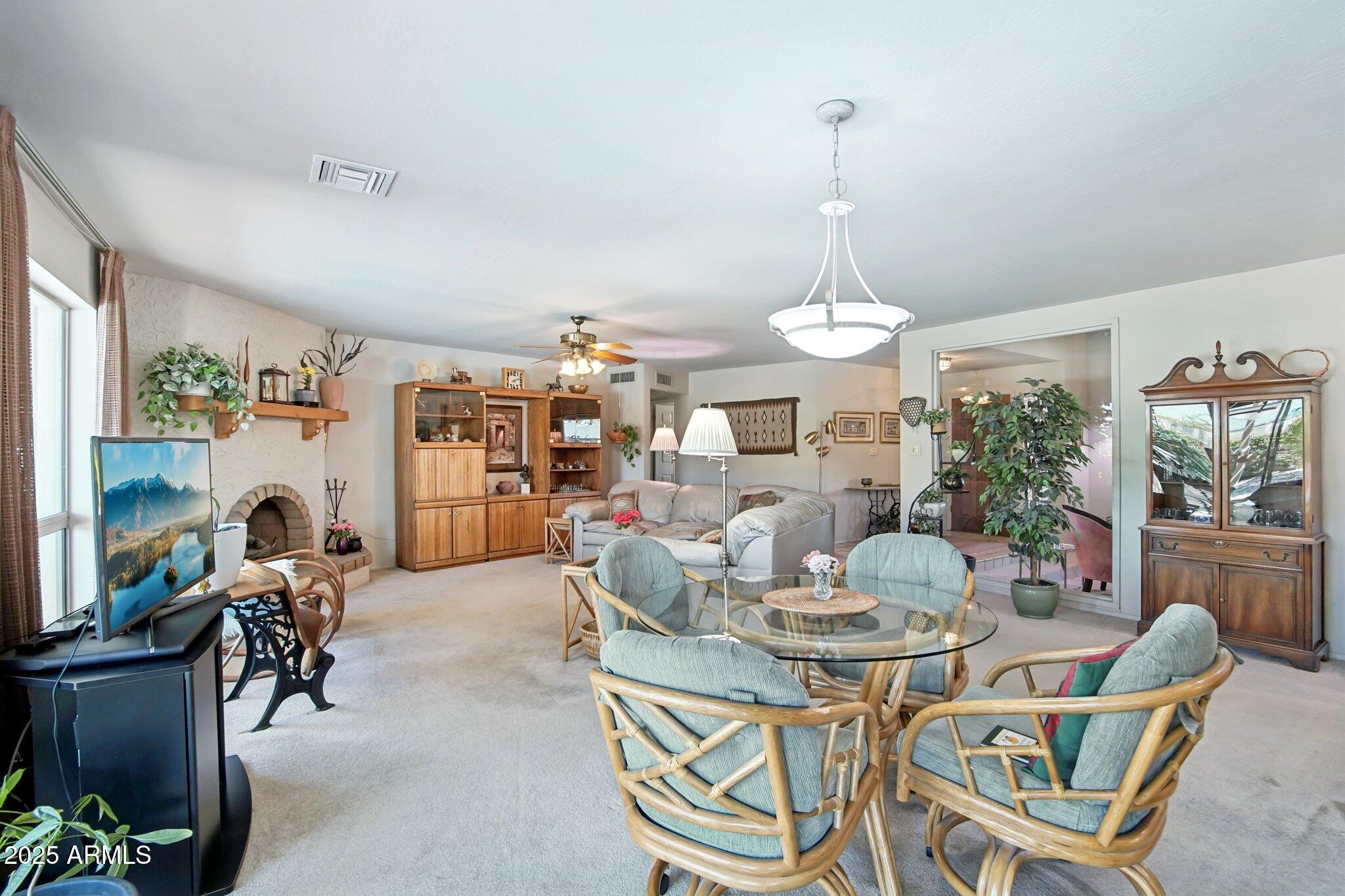 5410 E POINSETTIA Drive
