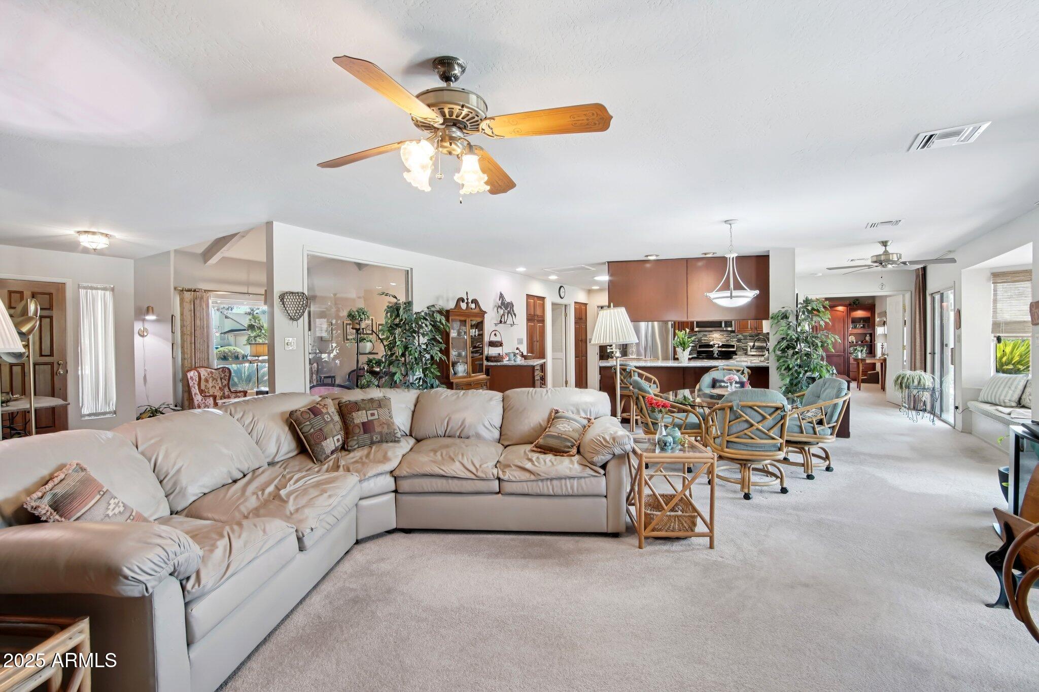 5410 E POINSETTIA Drive