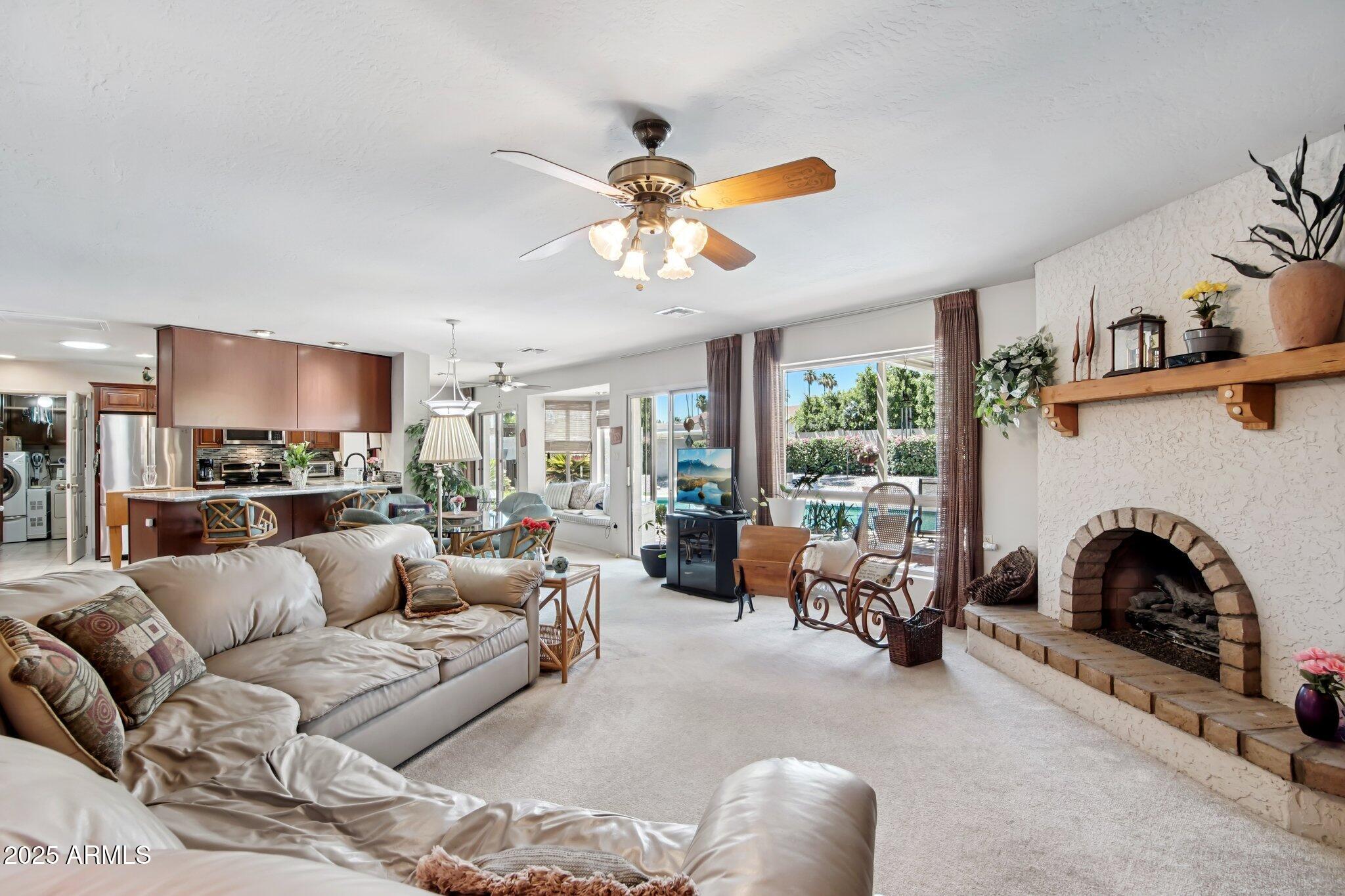 5410 E POINSETTIA Drive