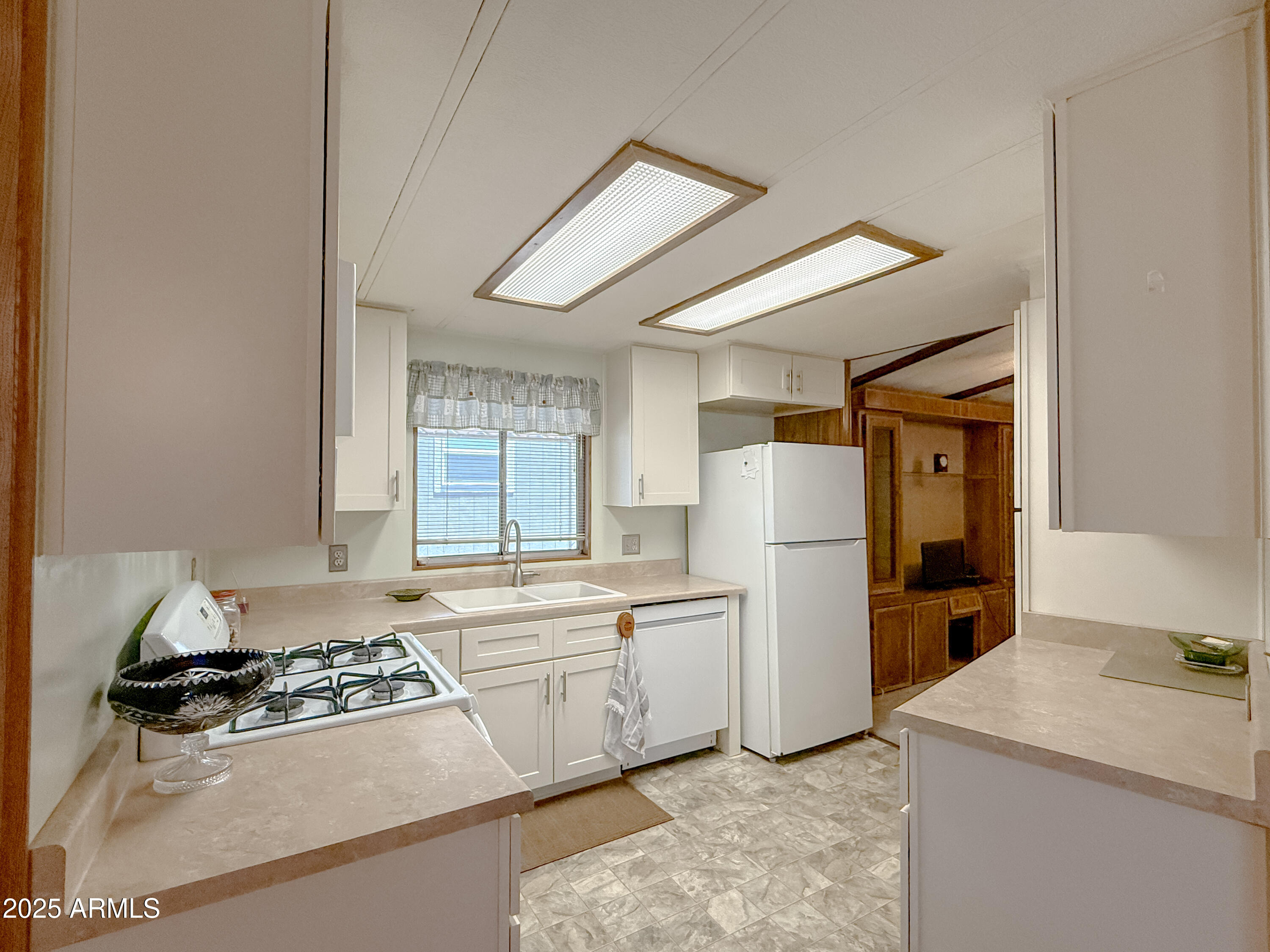 2701 E ALLRED Avenue, 171