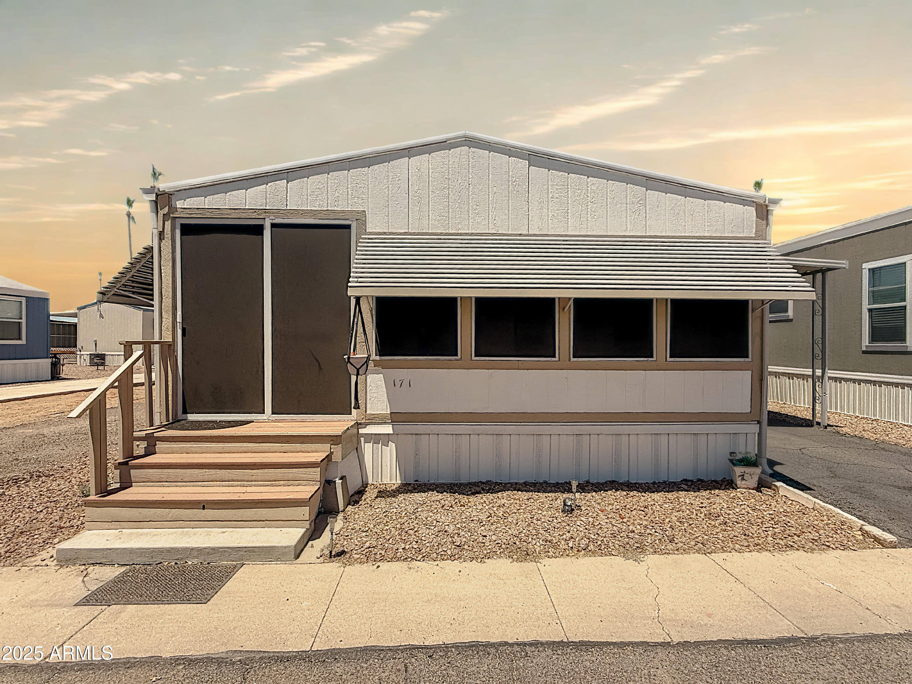 2701 E ALLRED Avenue, 171