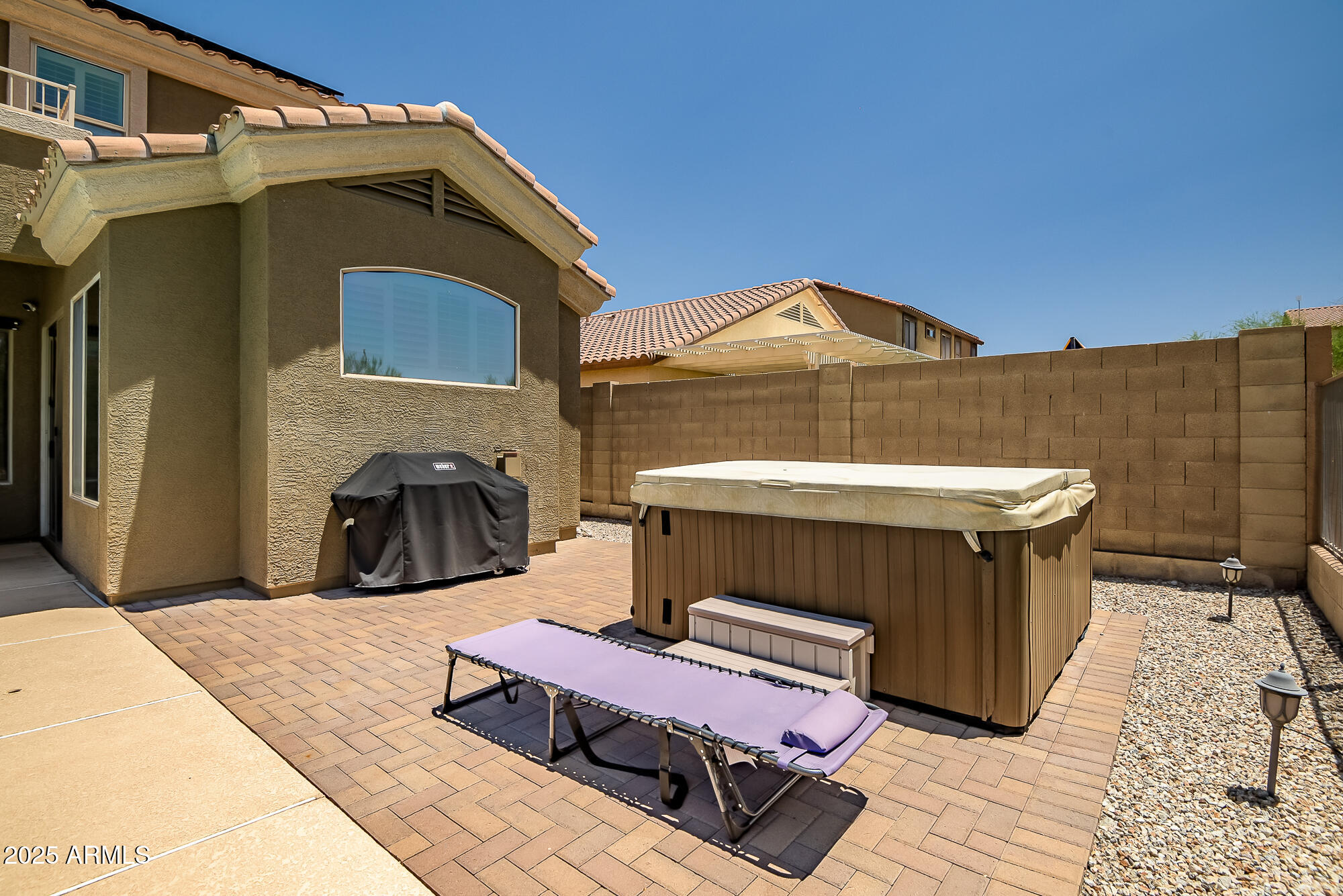 17493 W ARROYO Way