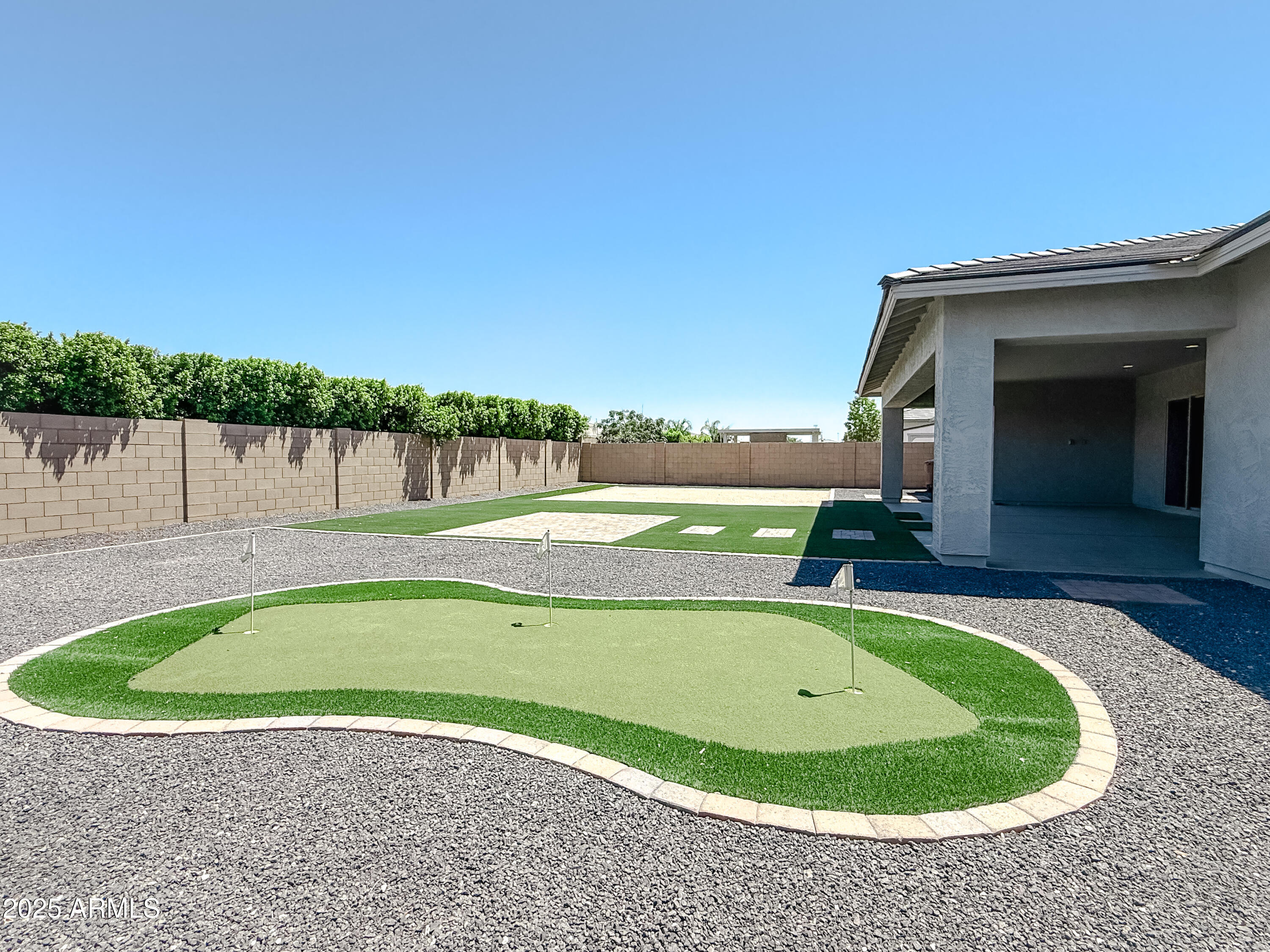 23060 E SONOQUI Boulevard