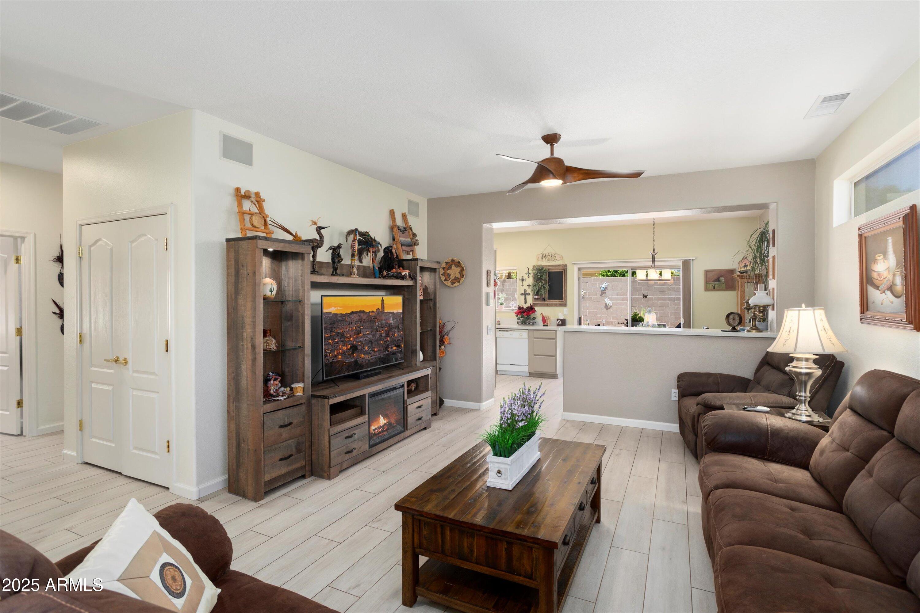 15790 W ARROWHEAD Drive