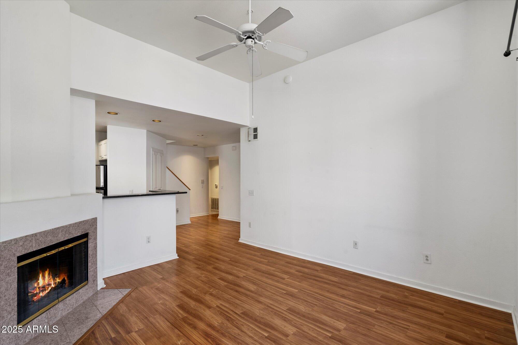 3633 N 3RD Avenue, 2091