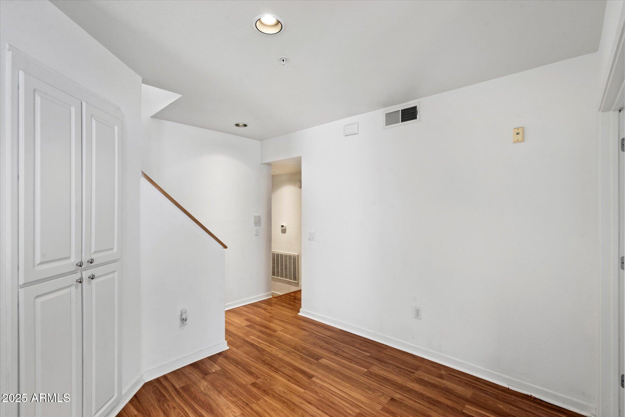 3633 N 3RD Avenue, 2091