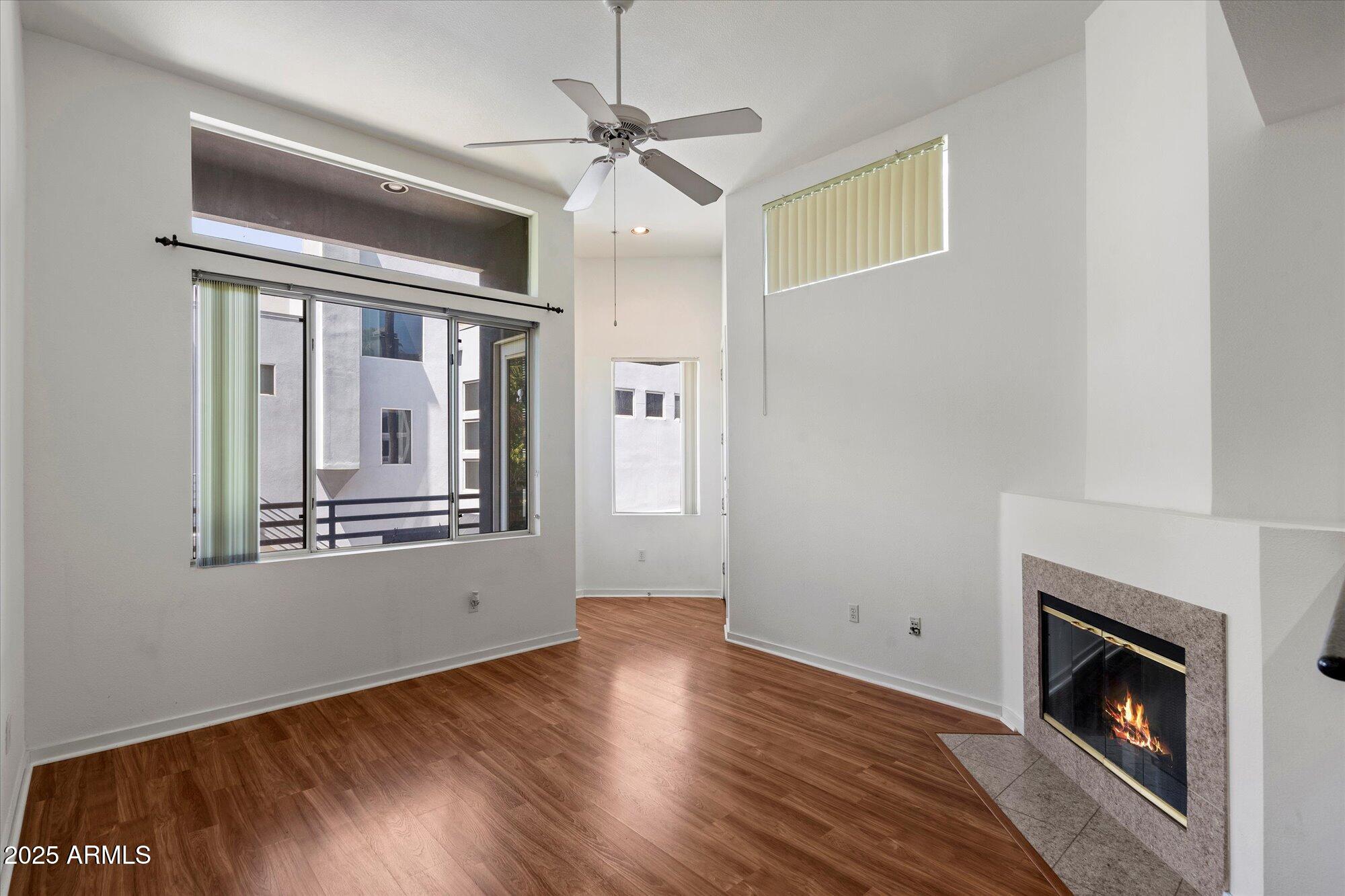 3633 N 3RD Avenue, 2091