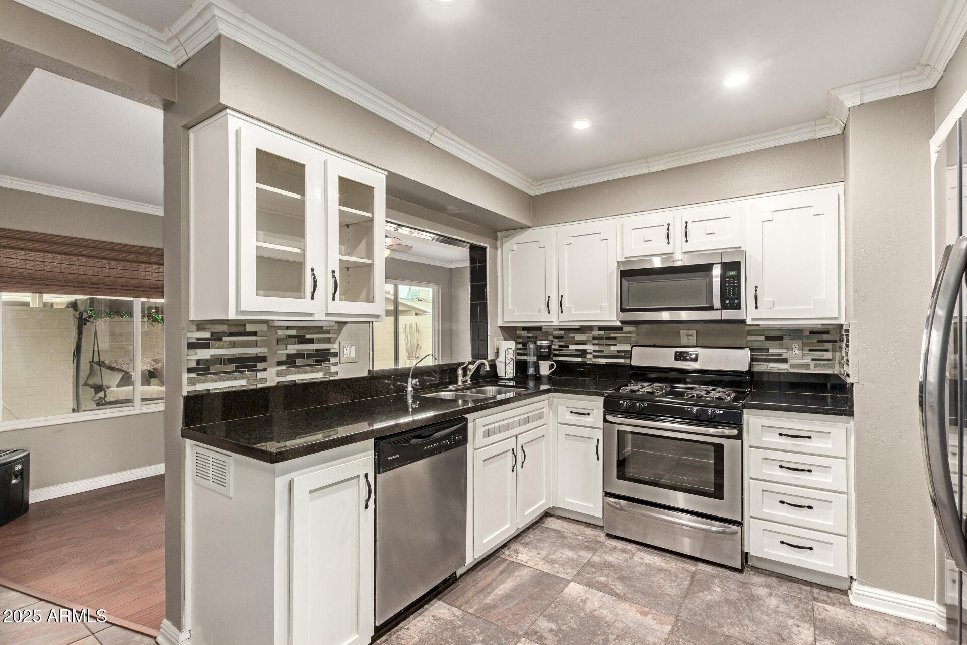 11122 W DESERT BUTTE Drive