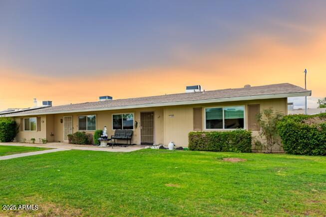 11122 W DESERT BUTTE Drive