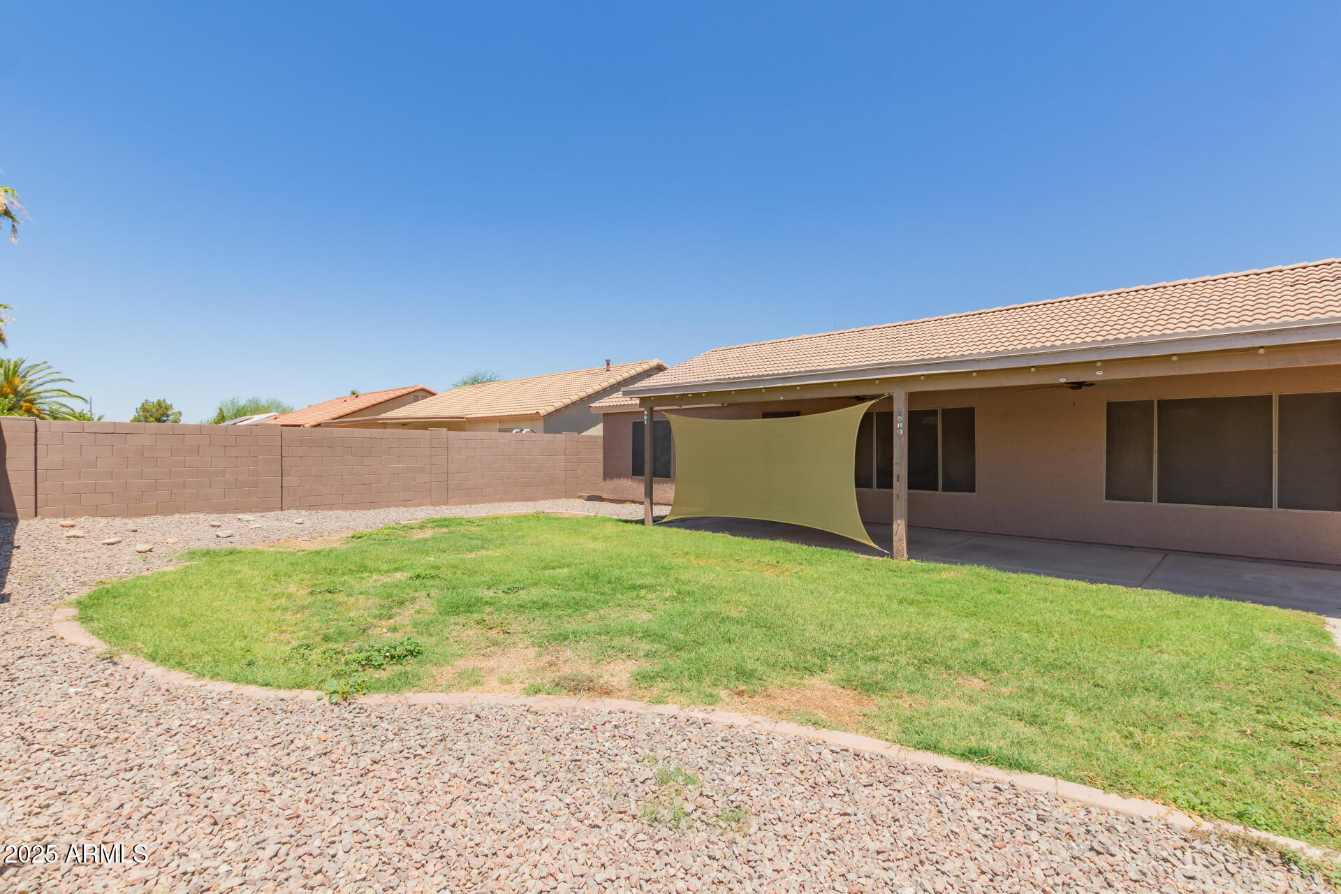 3717 E ELMINGTON Circle