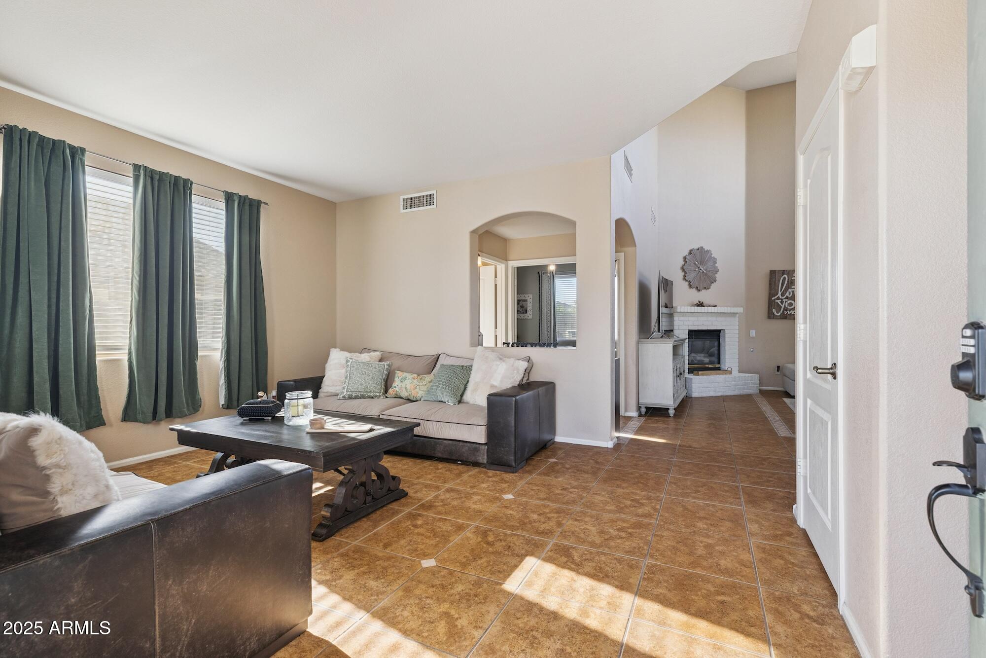 4436 E LA COSTA Drive