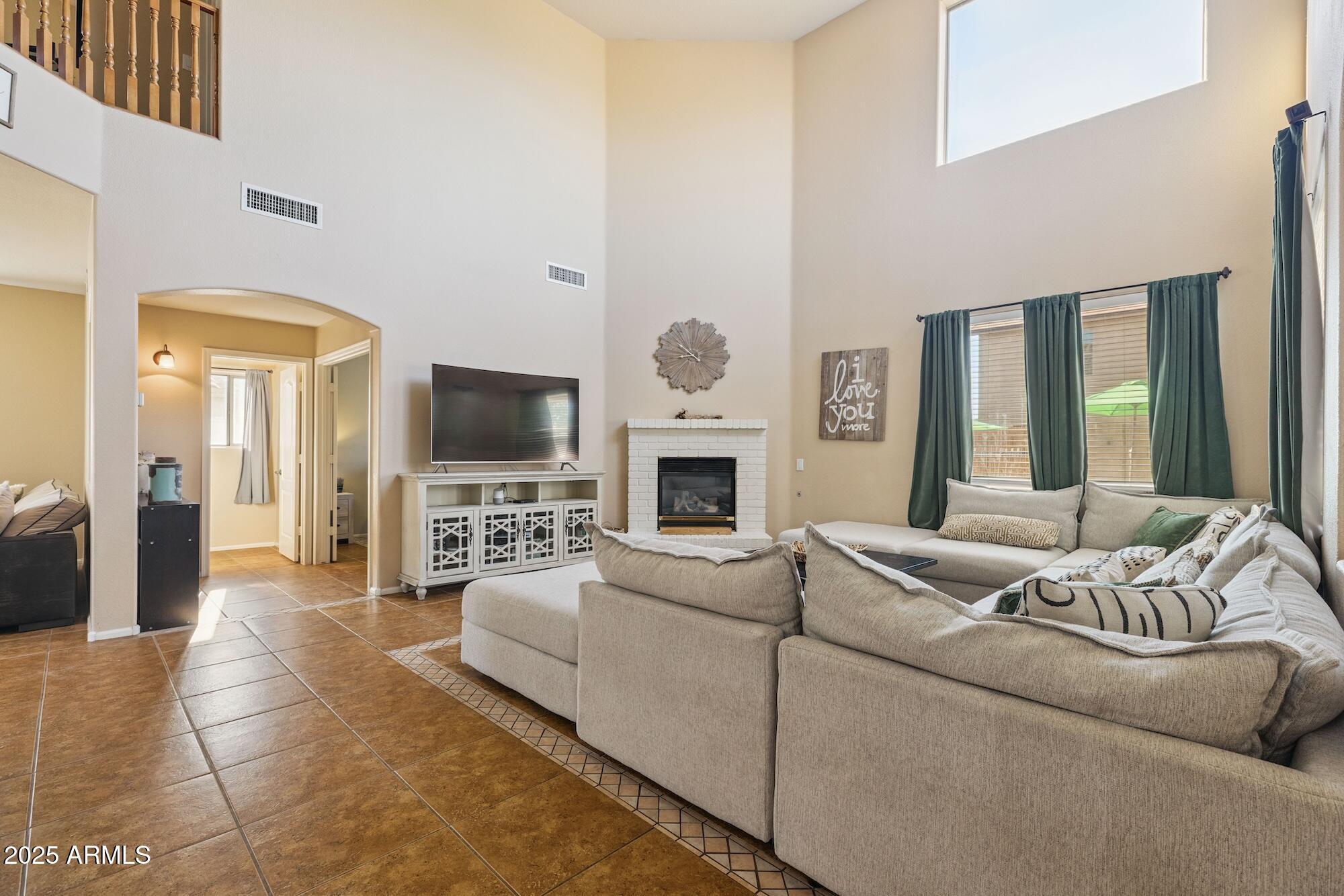 4436 E LA COSTA Drive