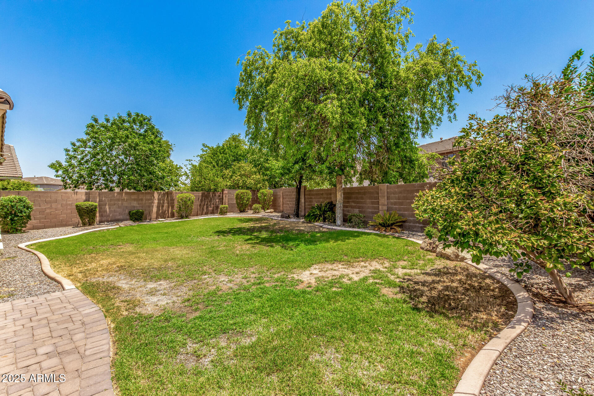 2935 E MEAD Drive
