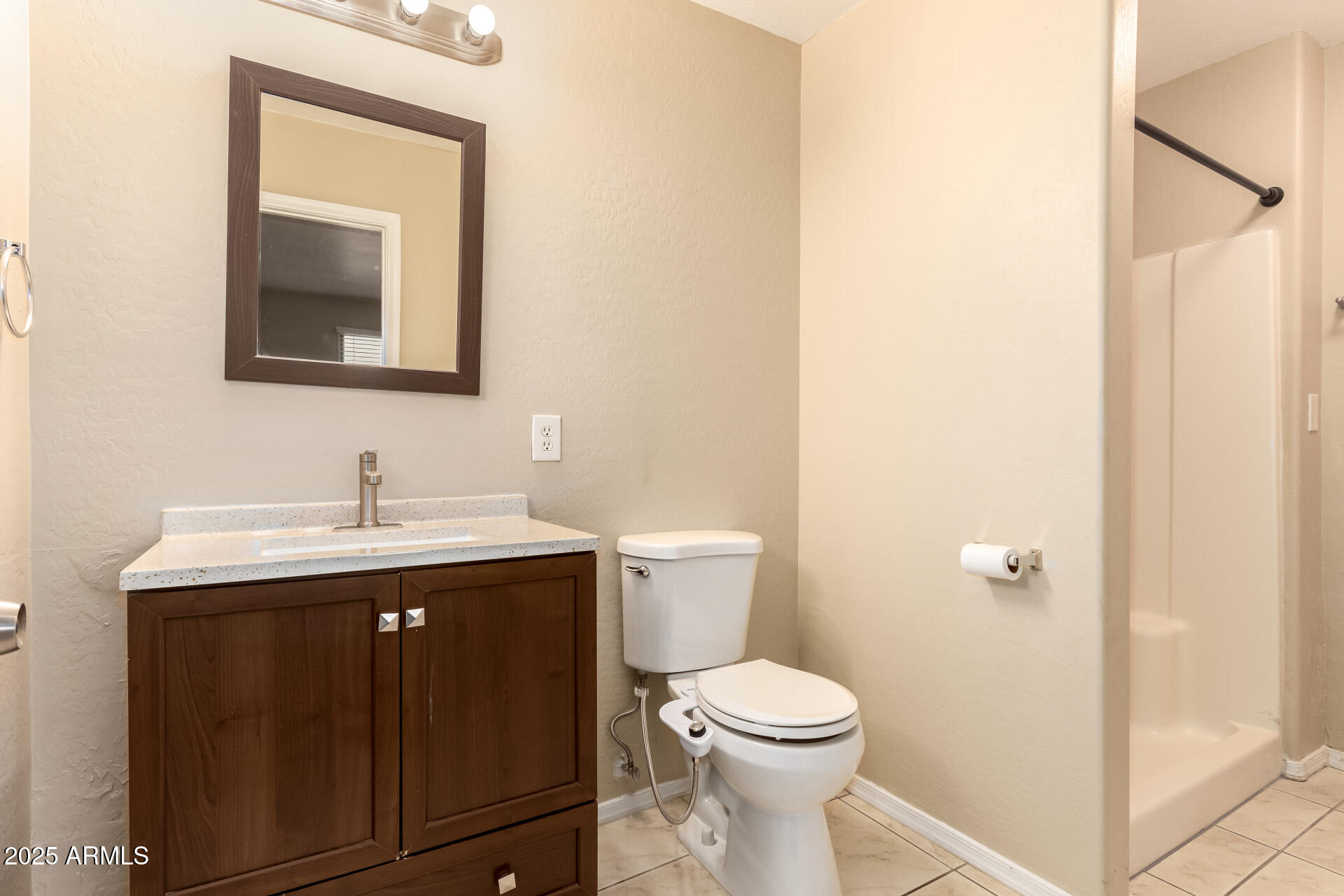 3613 S KENNETH Place