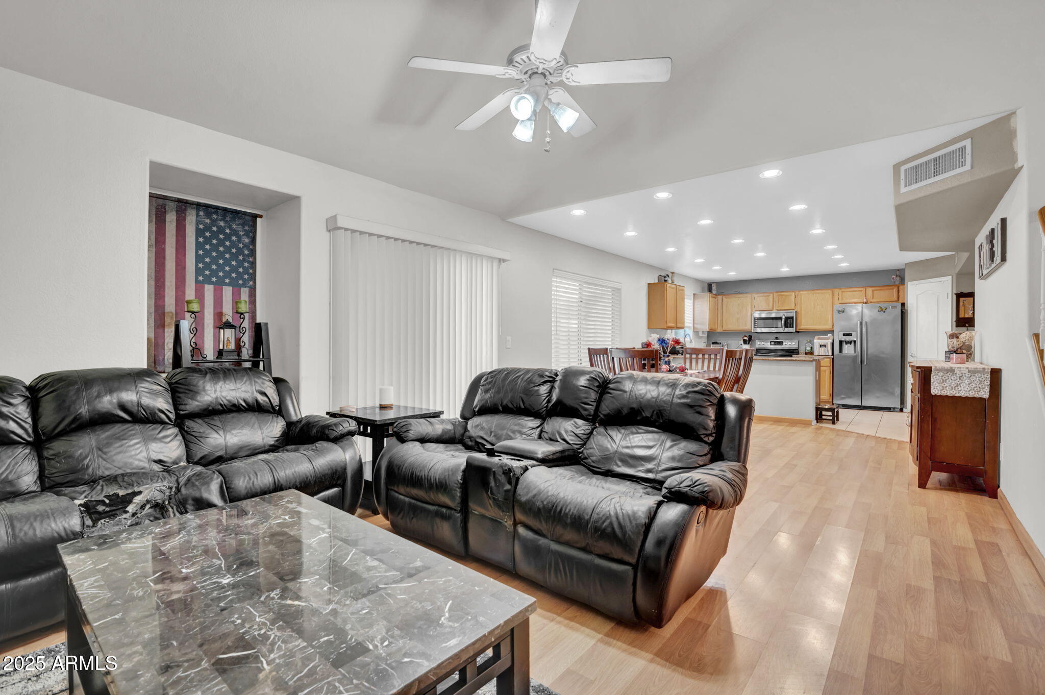 1949 E AIRE LIBRE Avenue