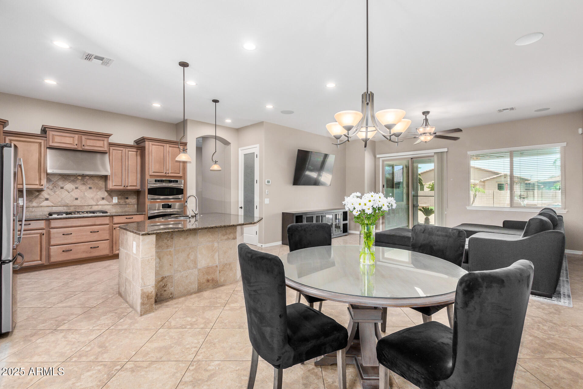 2576 E IRONSIDE Court