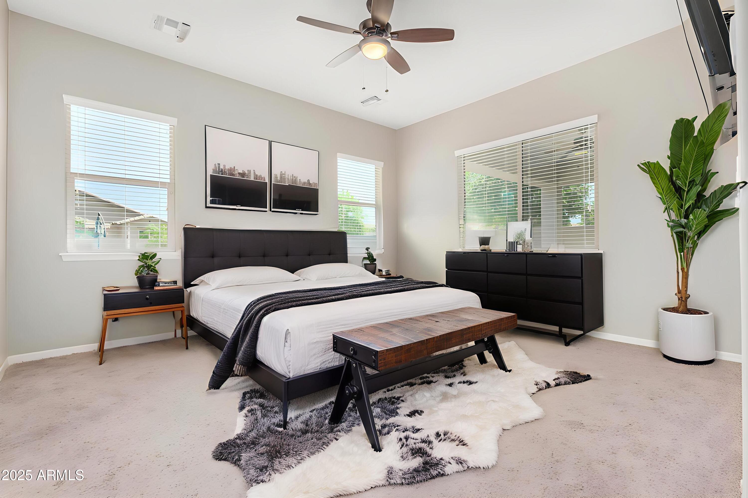 2576 E IRONSIDE Court