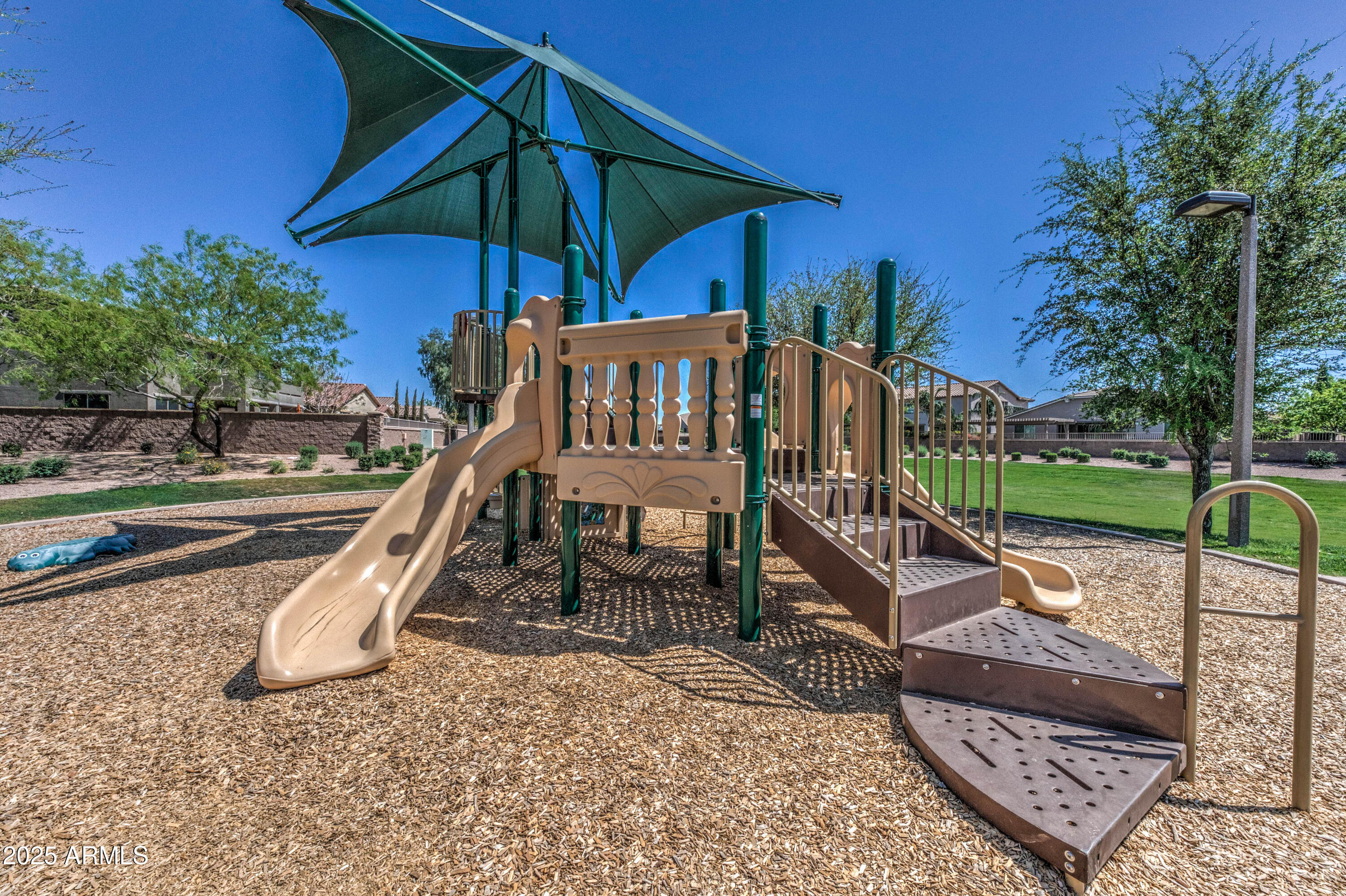 2576 E IRONSIDE Court